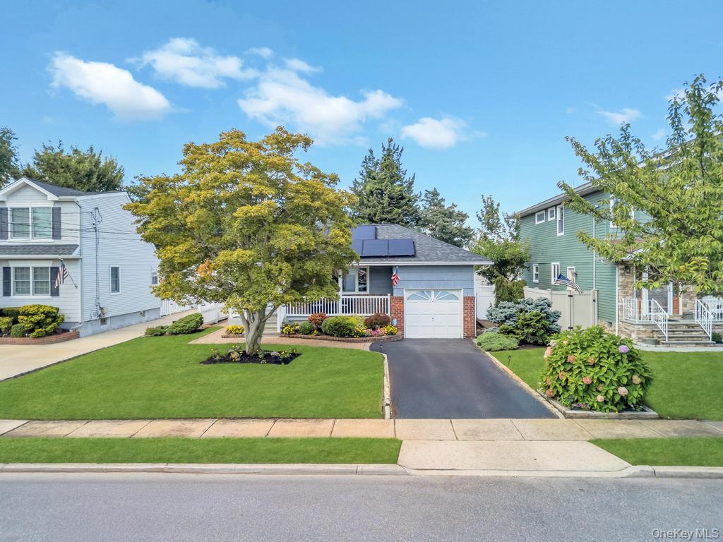 2327 Cleveland Street Property Photo 1