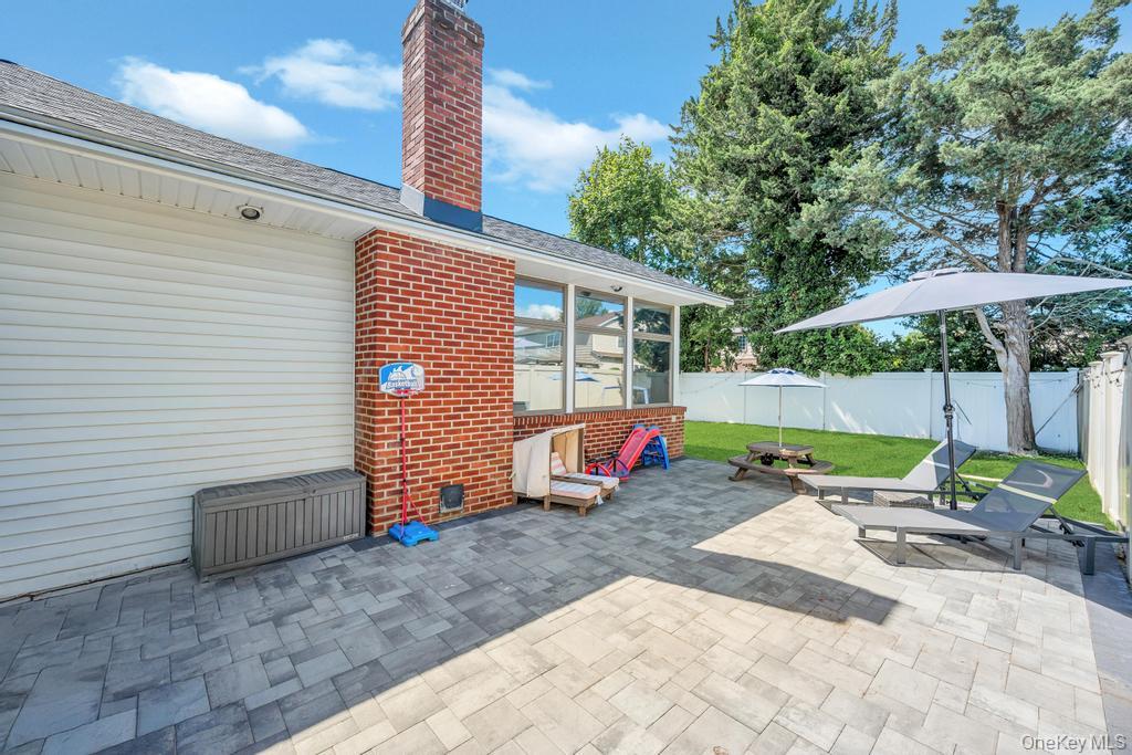 2327 Cleveland Street Property Photo 18