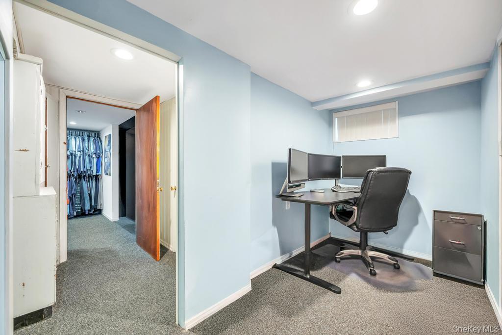2327 Cleveland Street Property Photo 47