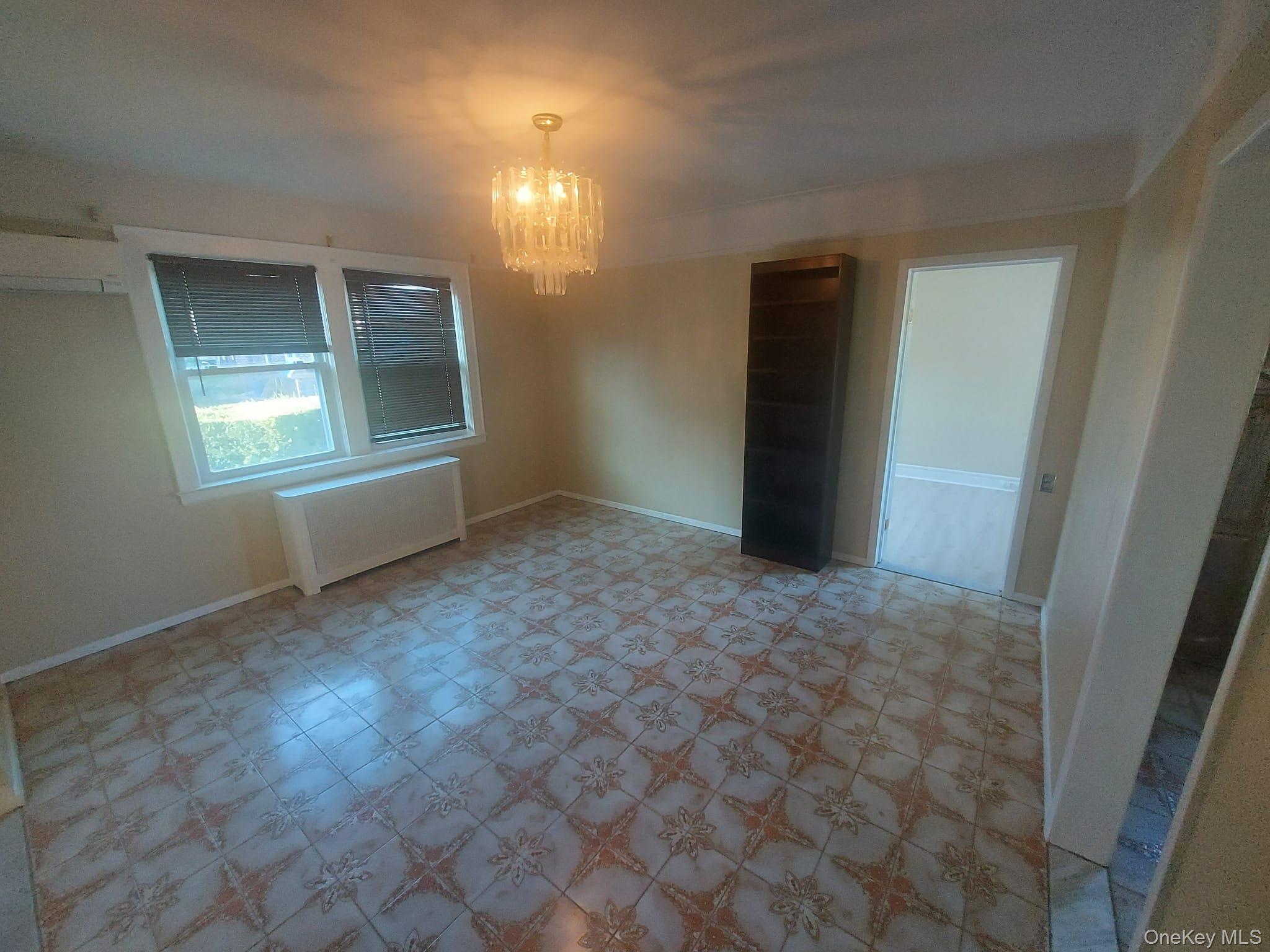 368 Packman Avenue Property Photo 7