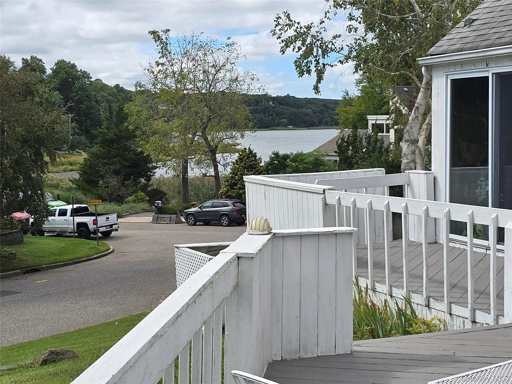 22 Waters Edge Lane Property Photo 6