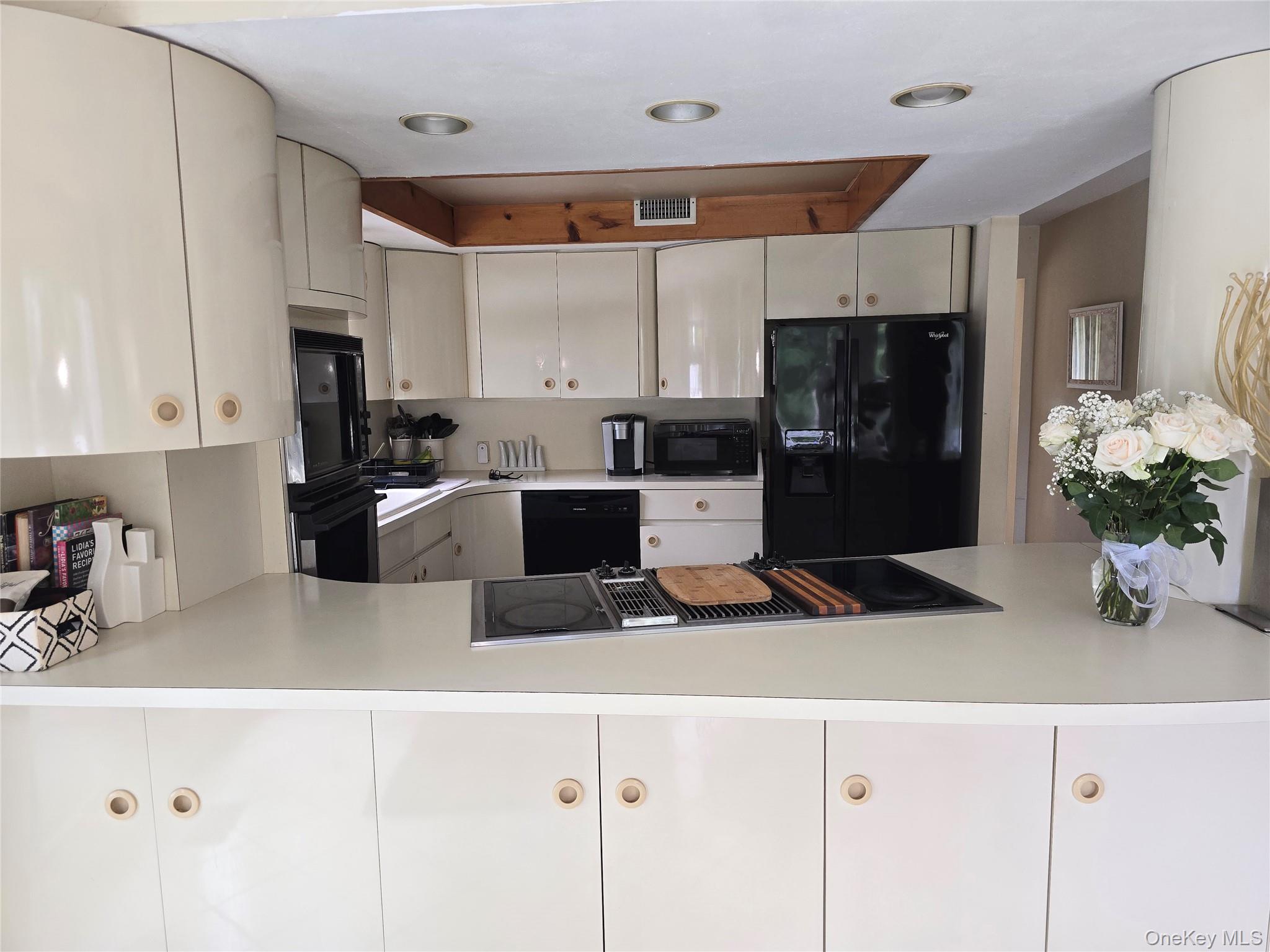 22 Waters Edge Lane Property Photo 13