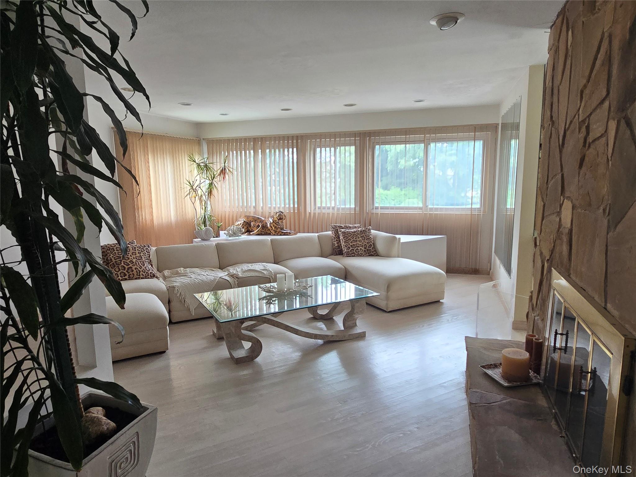 22 Waters Edge Lane Property Photo 14
