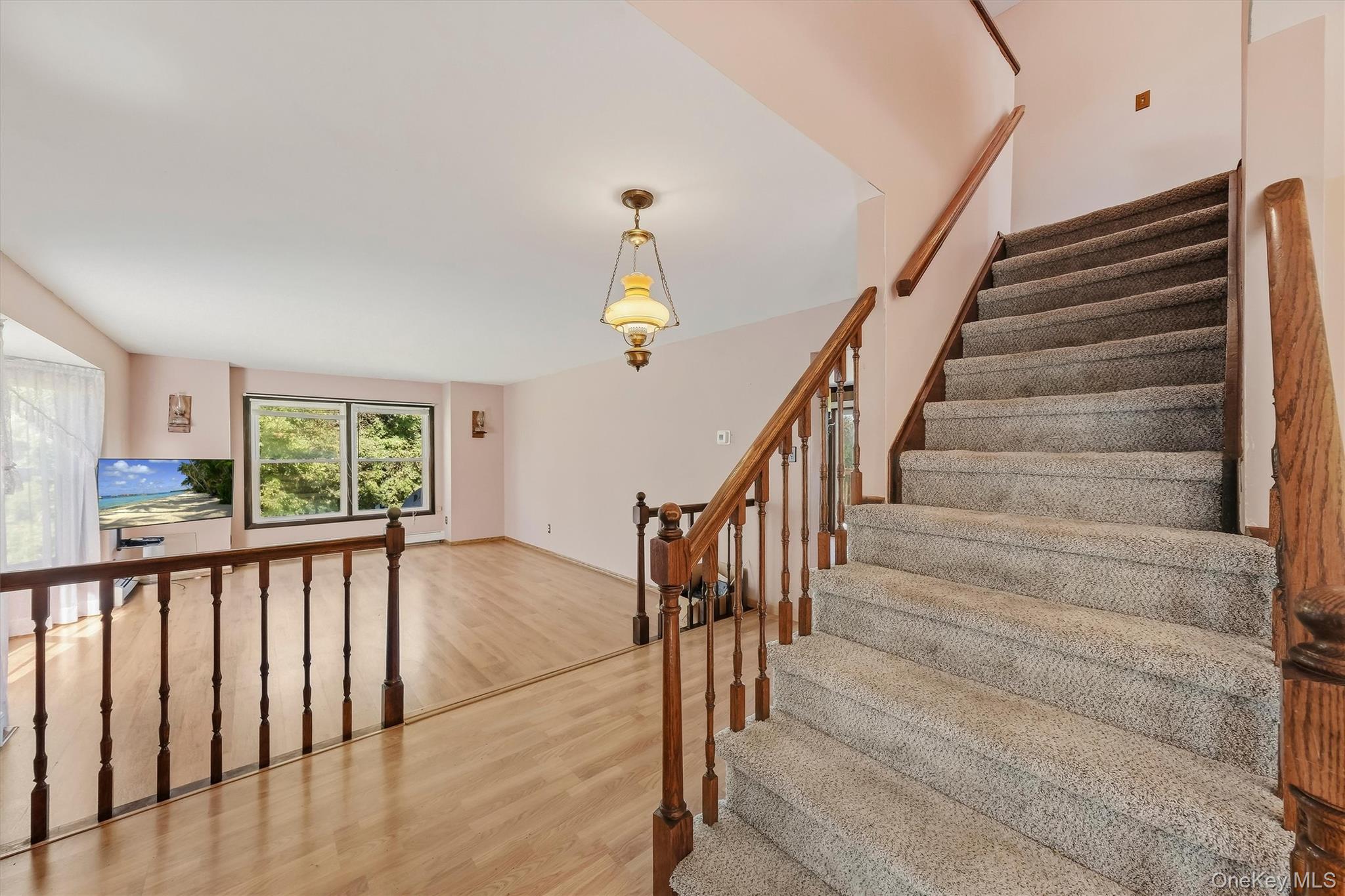 173 Hasbrouck Road Property Photo 9