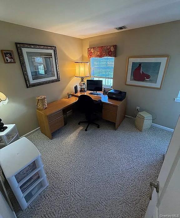 8 Ashford Lane Property Photo 14