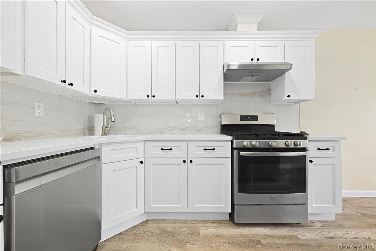 87-68 Little Neck Parkway Property Photo 13