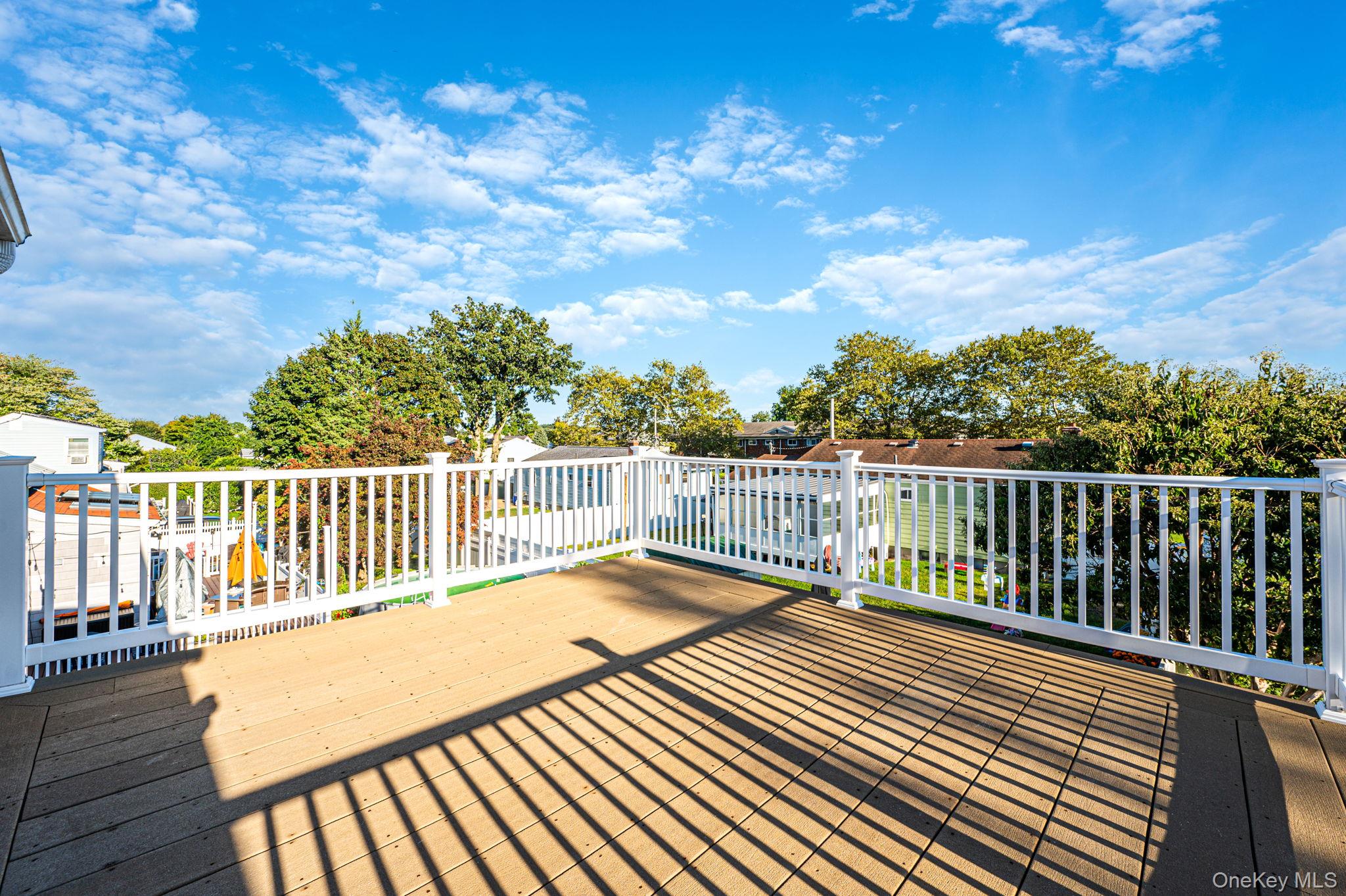719 3rd Street Property Photo 10