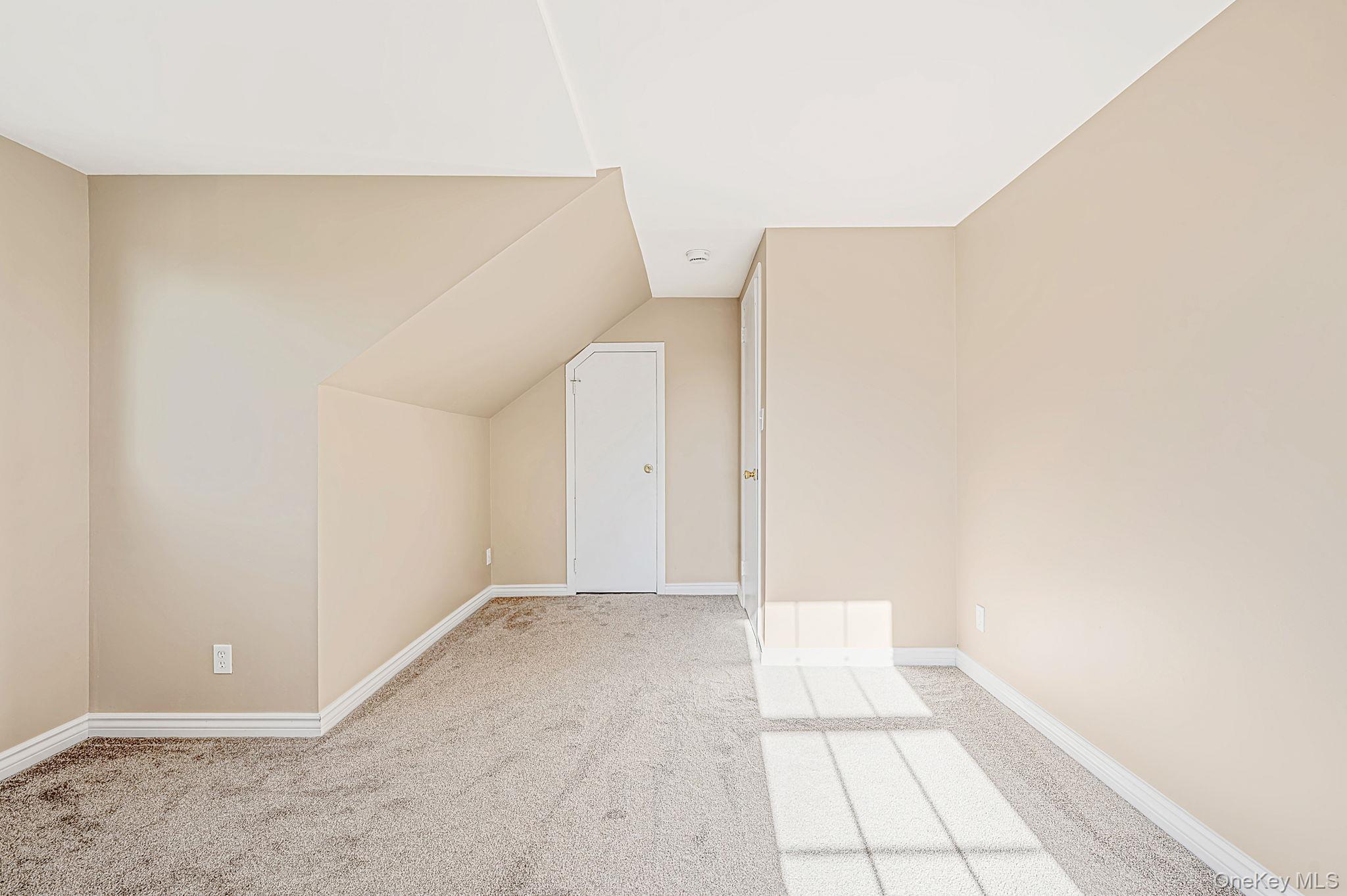 719 3rd Street Property Photo 13
