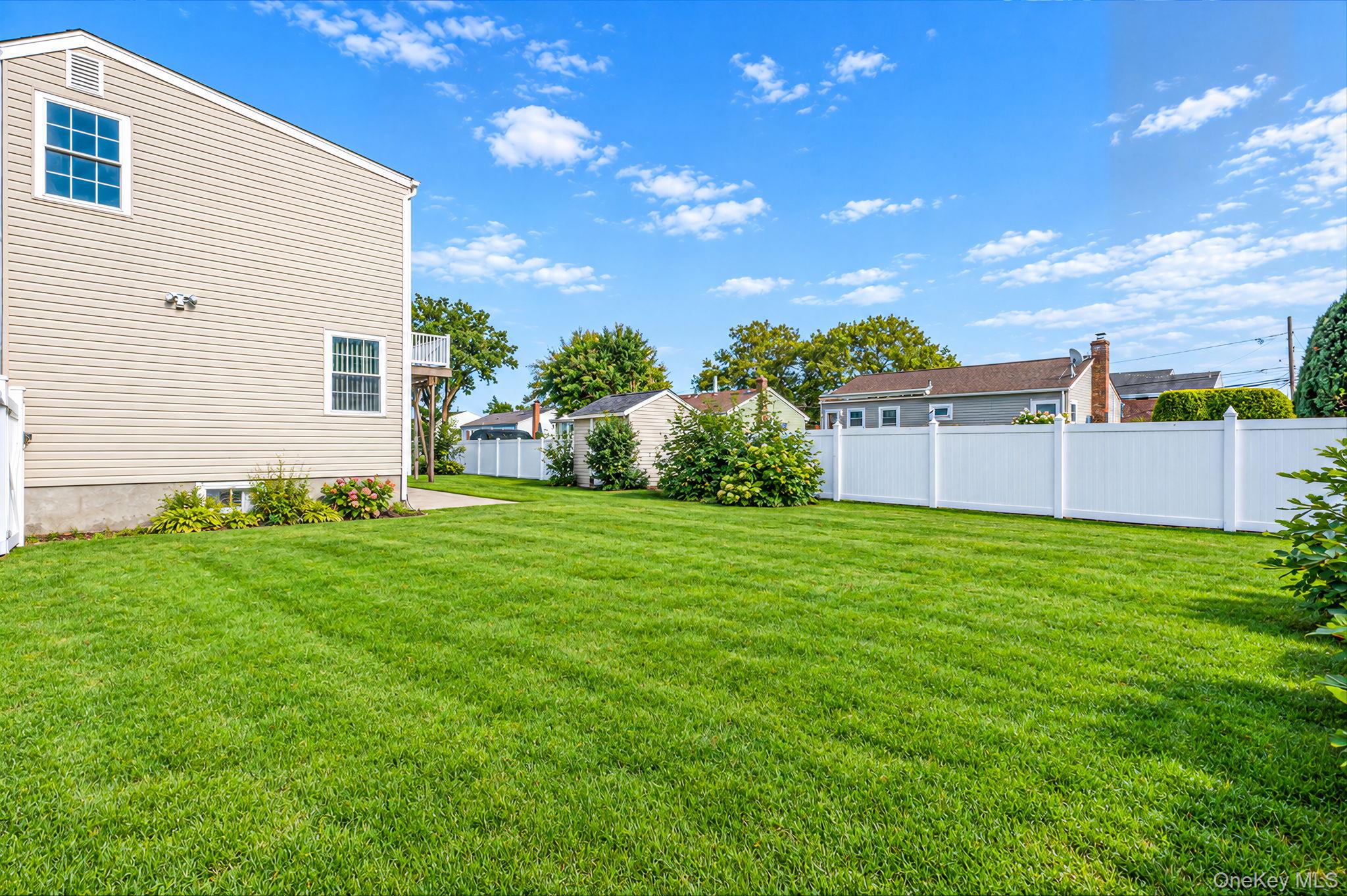 719 3rd Street Property Photo 16