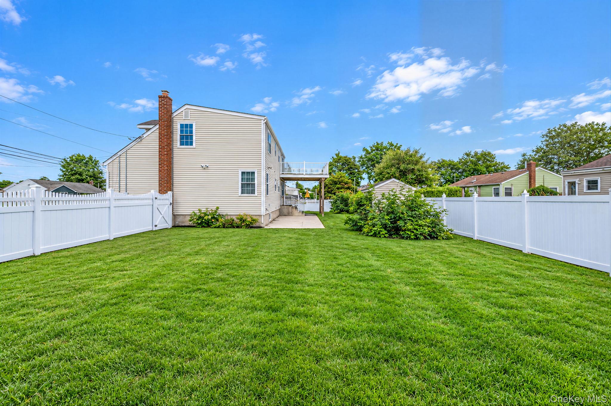 719 3rd Street Property Photo 17