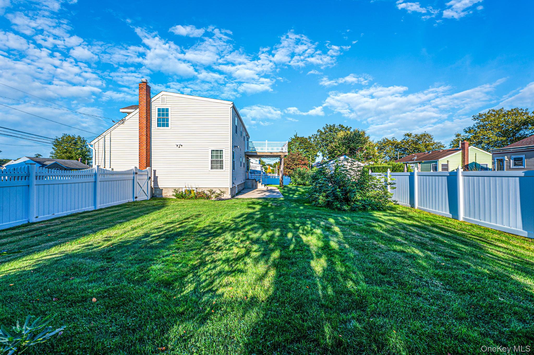 719 3rd Street Property Photo 18
