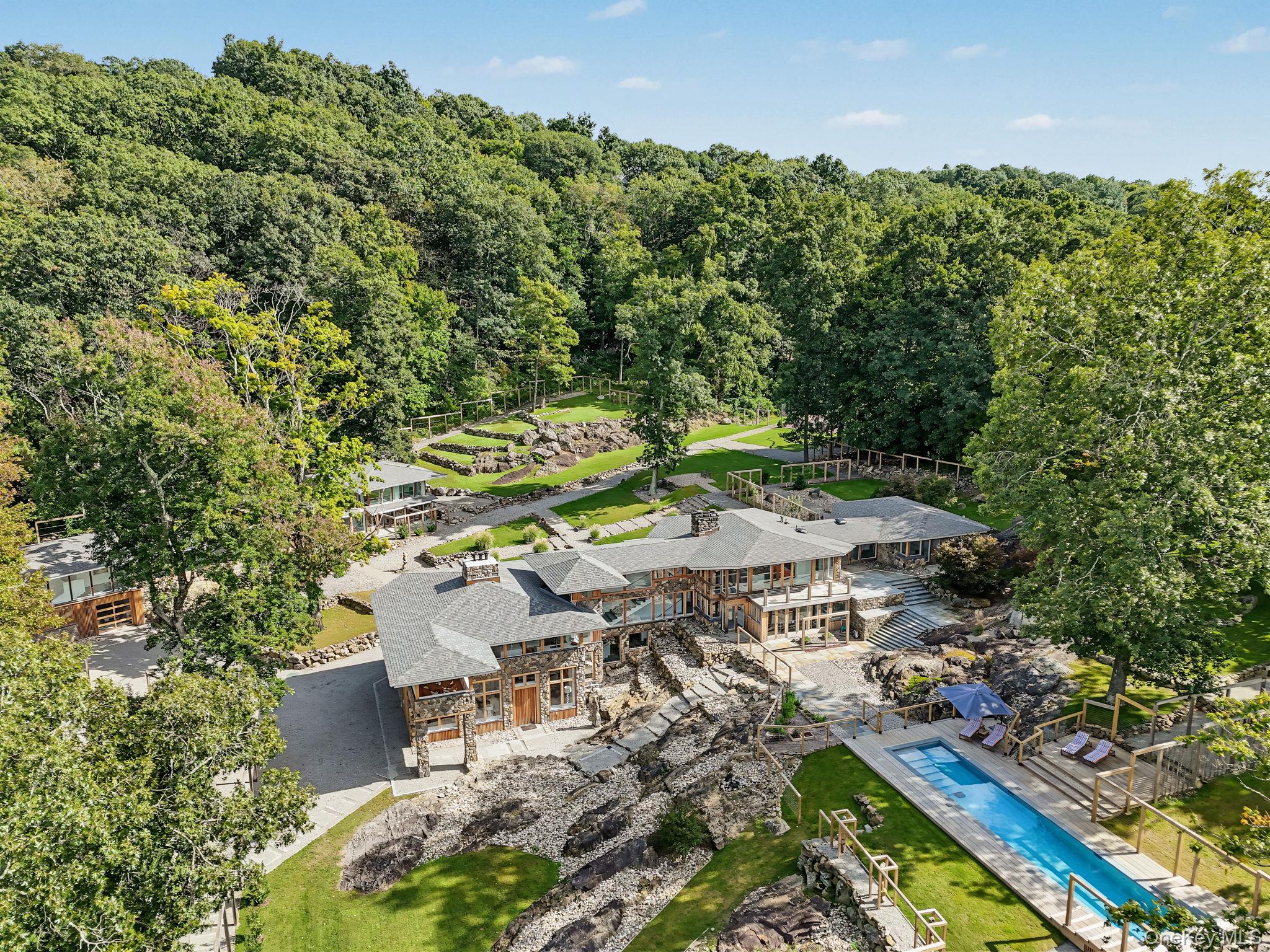 496 Haines Road Property Photo 1