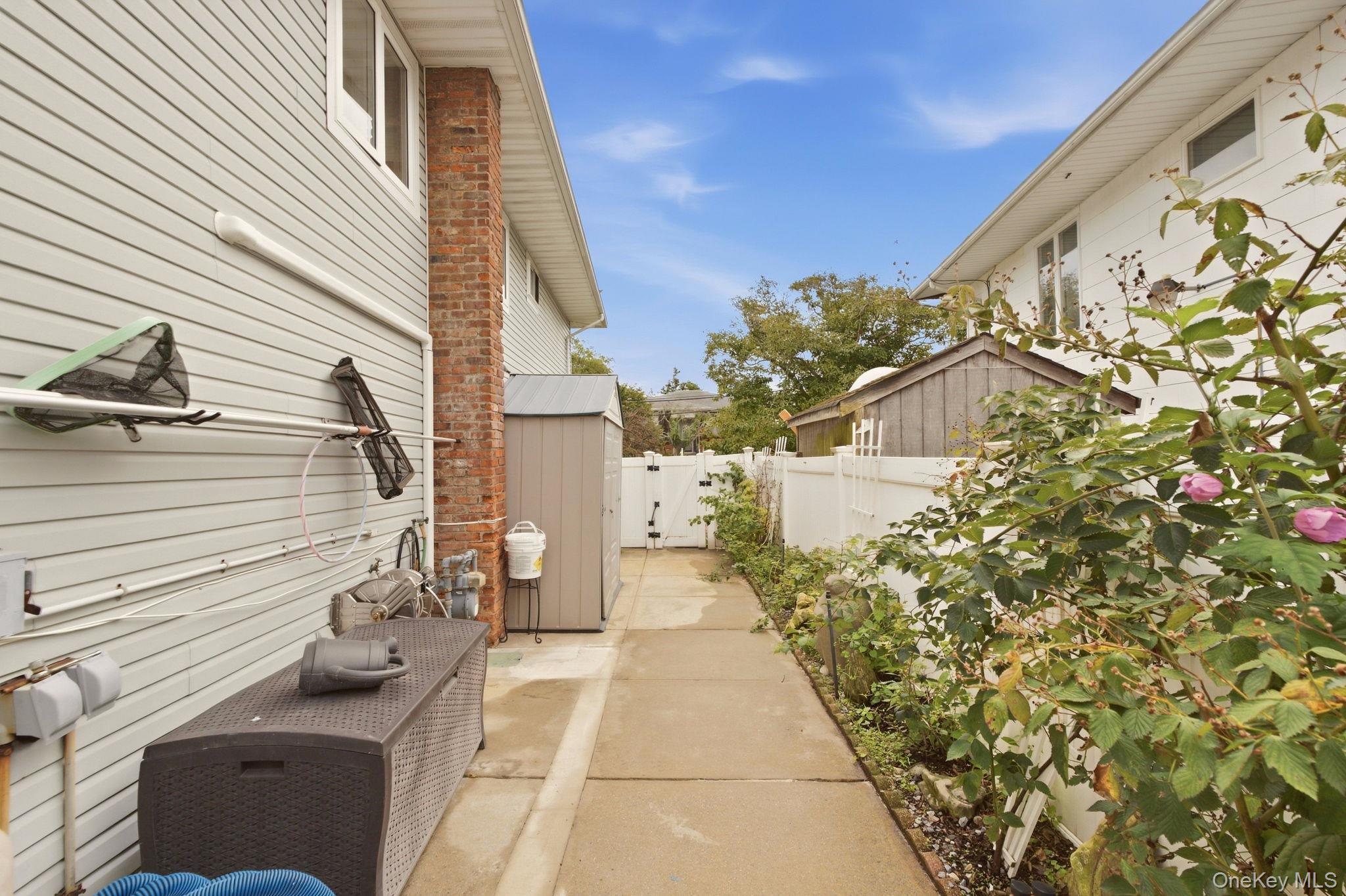 2962 Hewlett Avenue Property Photo 44