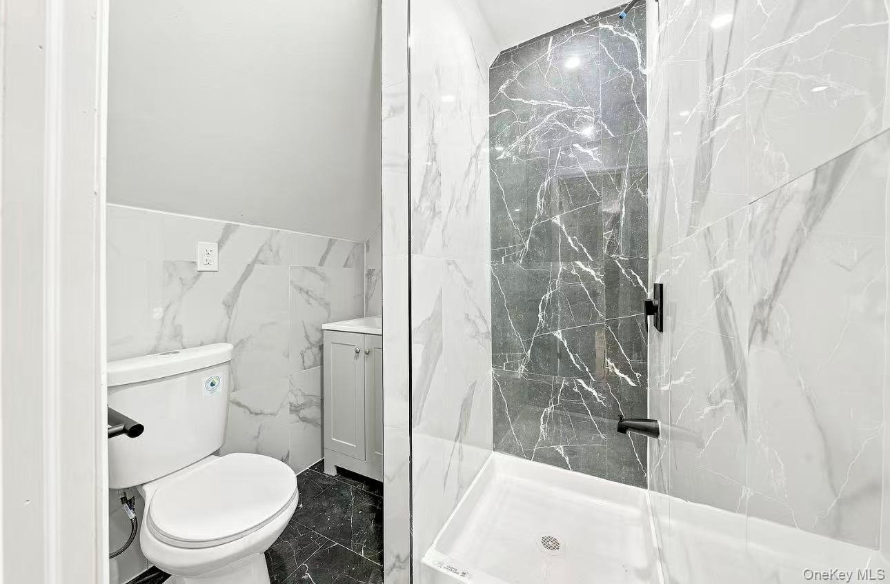 13714 Bedell Street Property Photo 8