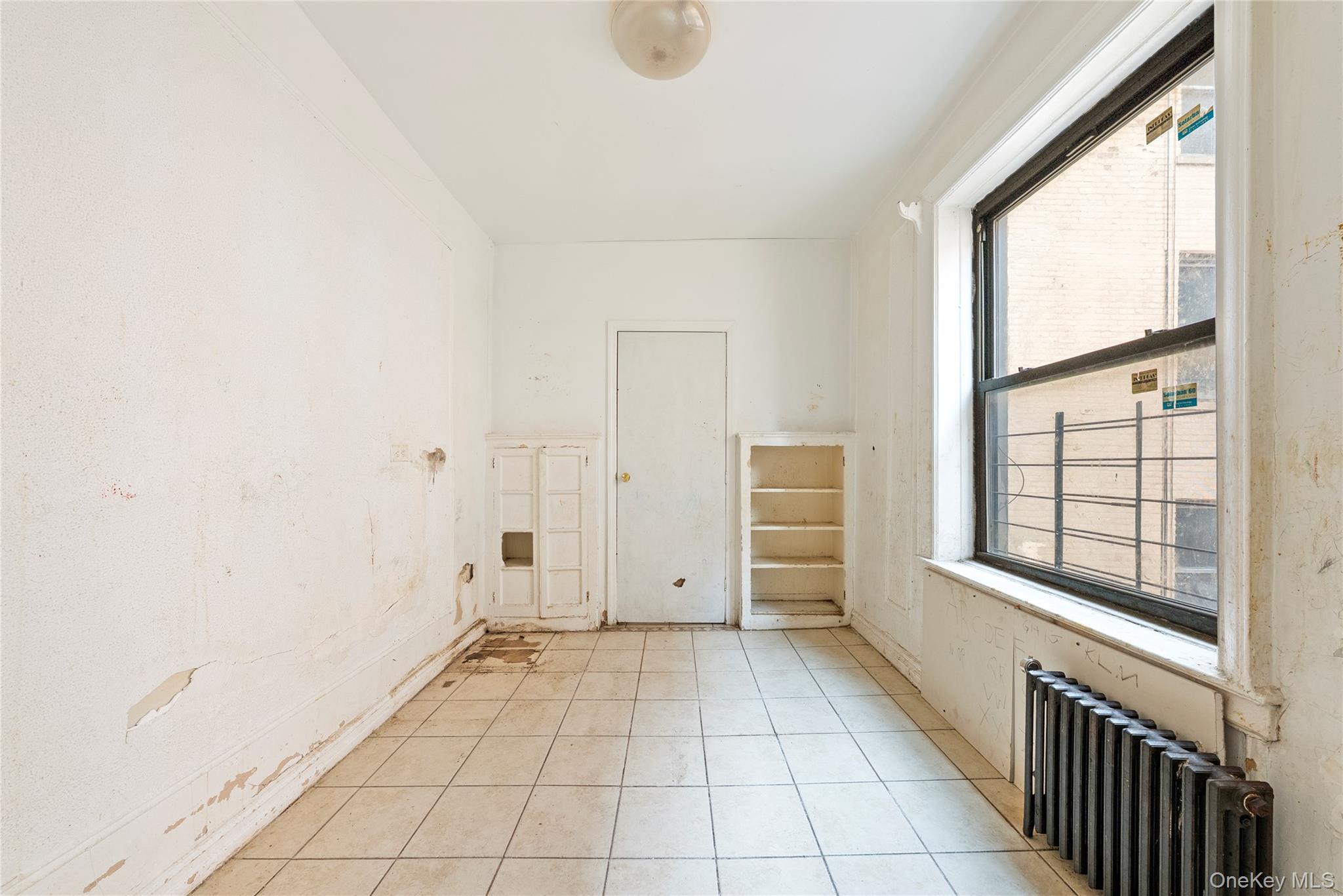 1715 Nelson Avenue 4h Property Photo 5