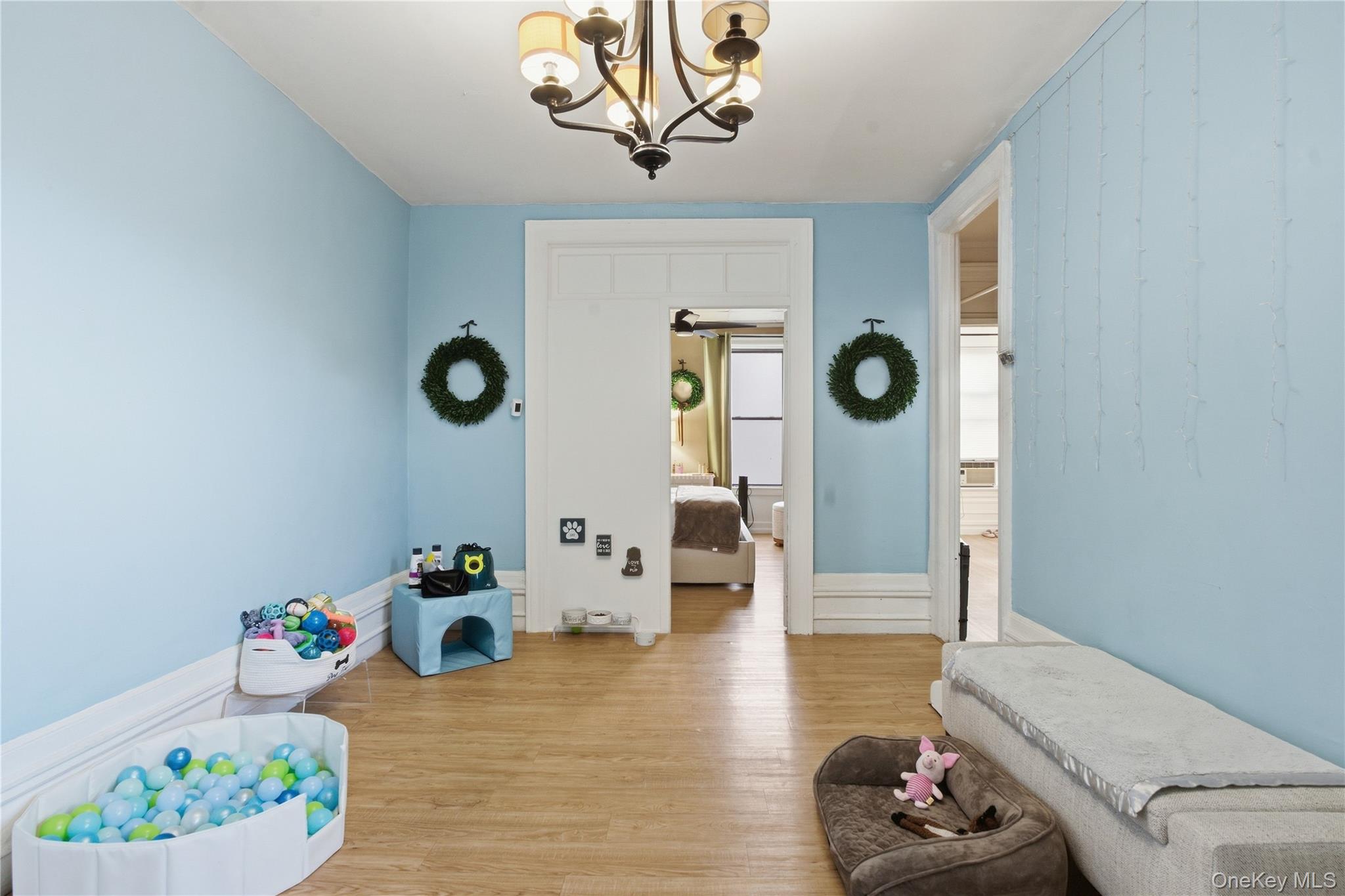 924 Summit Avenue 3b Property Photo 6