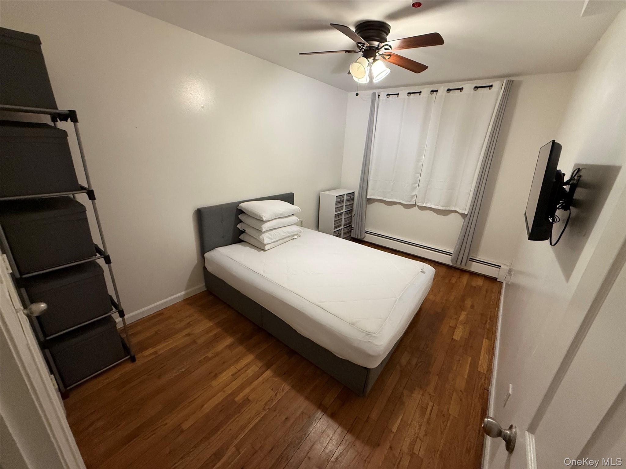 653 Saint Lawrence Avenue Property Photo 12