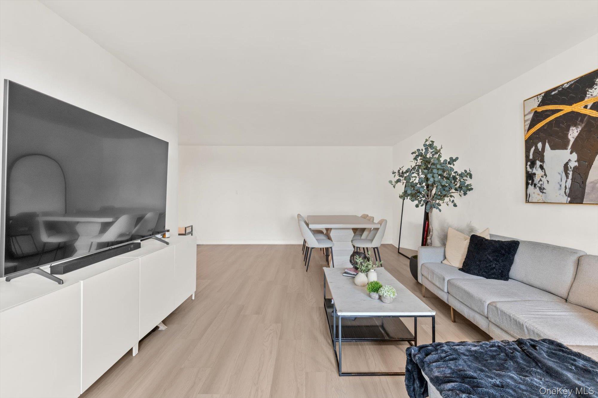 125-10 Queens Boulevard 606 Property Photo 4