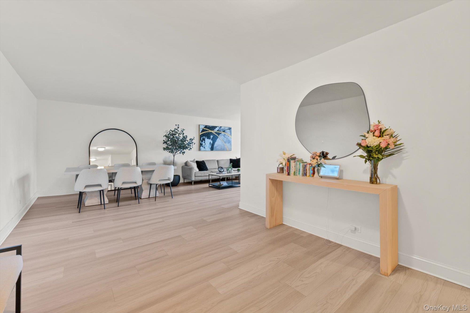 125-10 Queens Boulevard 606 Property Photo 5