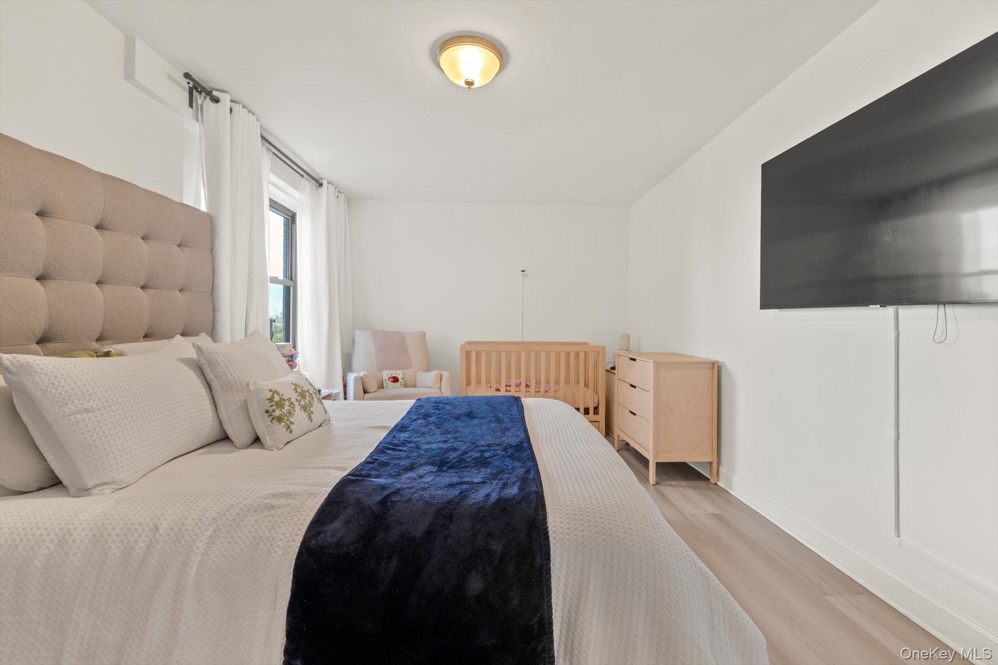125-10 Queens Boulevard 606 Property Photo 11