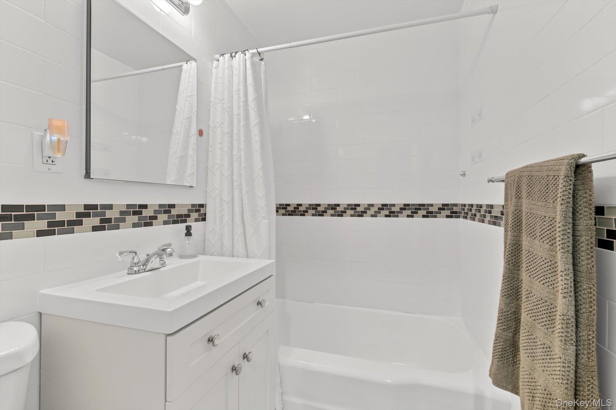 125-10 Queens Boulevard 606 Property Photo 13