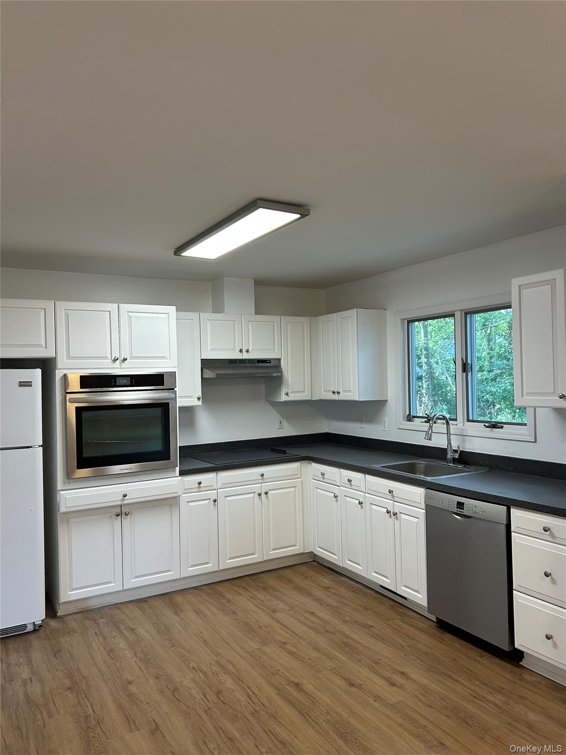 32 Homewood Drive Property Photo 2