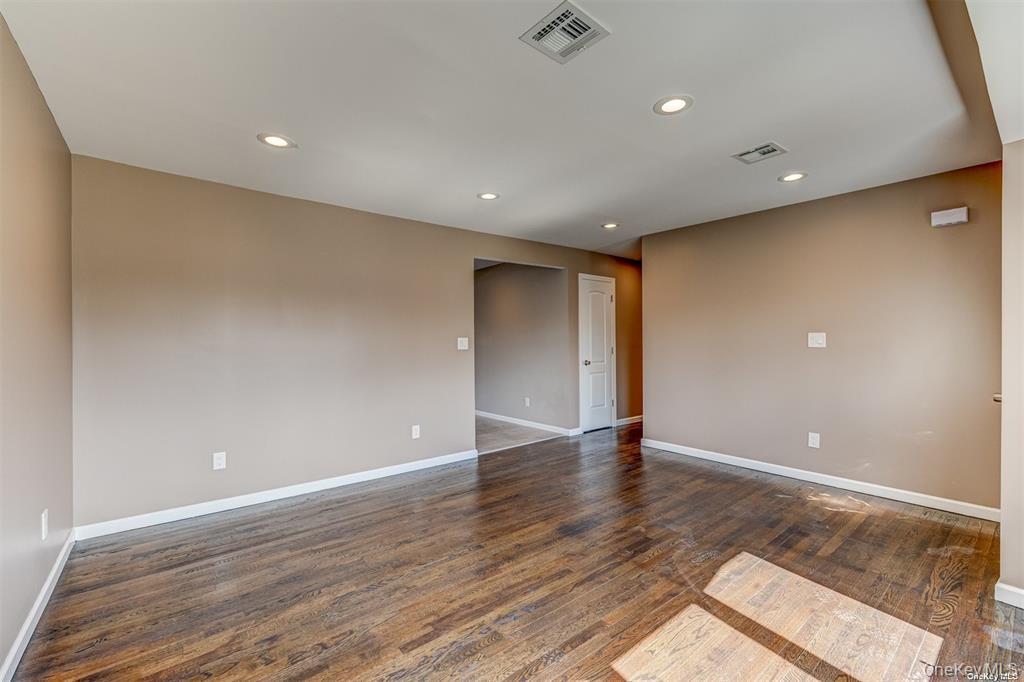 218 E Alhambra Avenue Property Photo 11