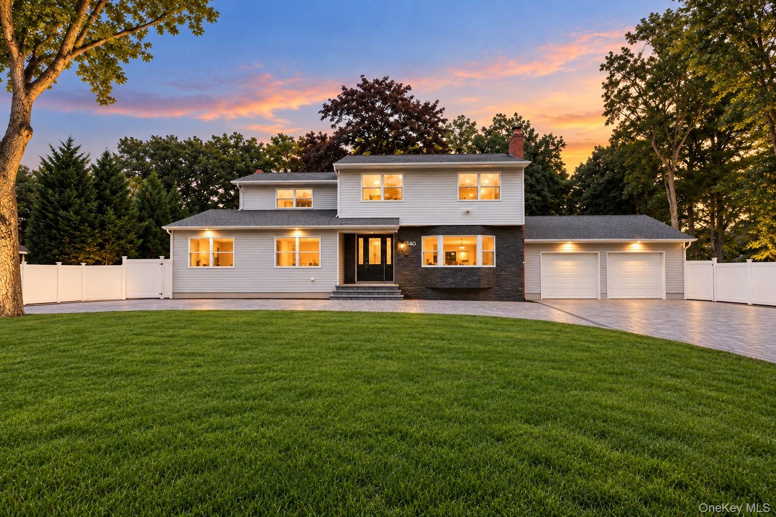 140 Seaman Neck Road Property Photo 1