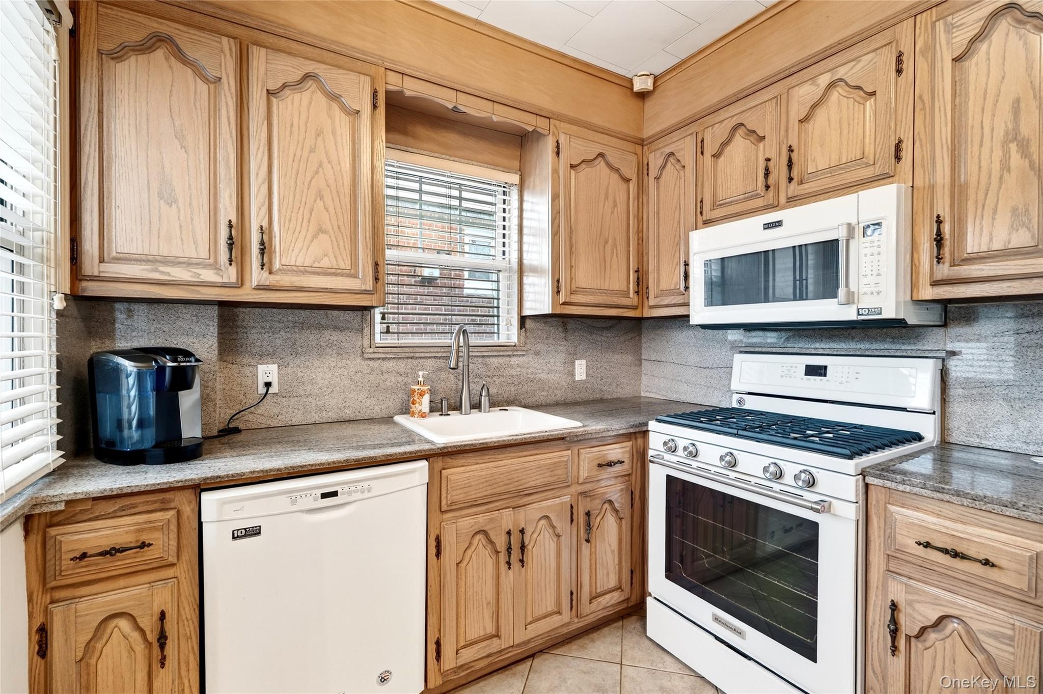 3334 Country Club Road Property Photo 18
