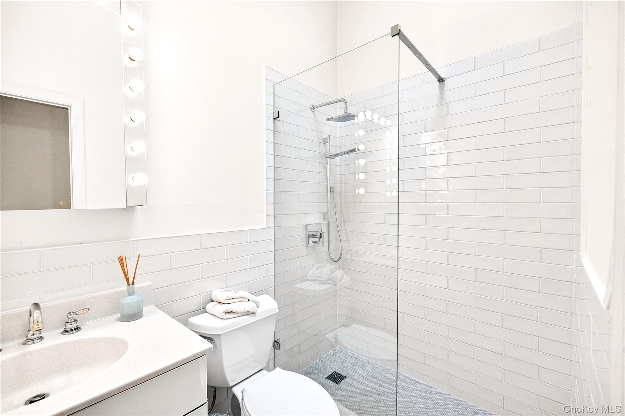 3334 Country Club Road Property Photo 28