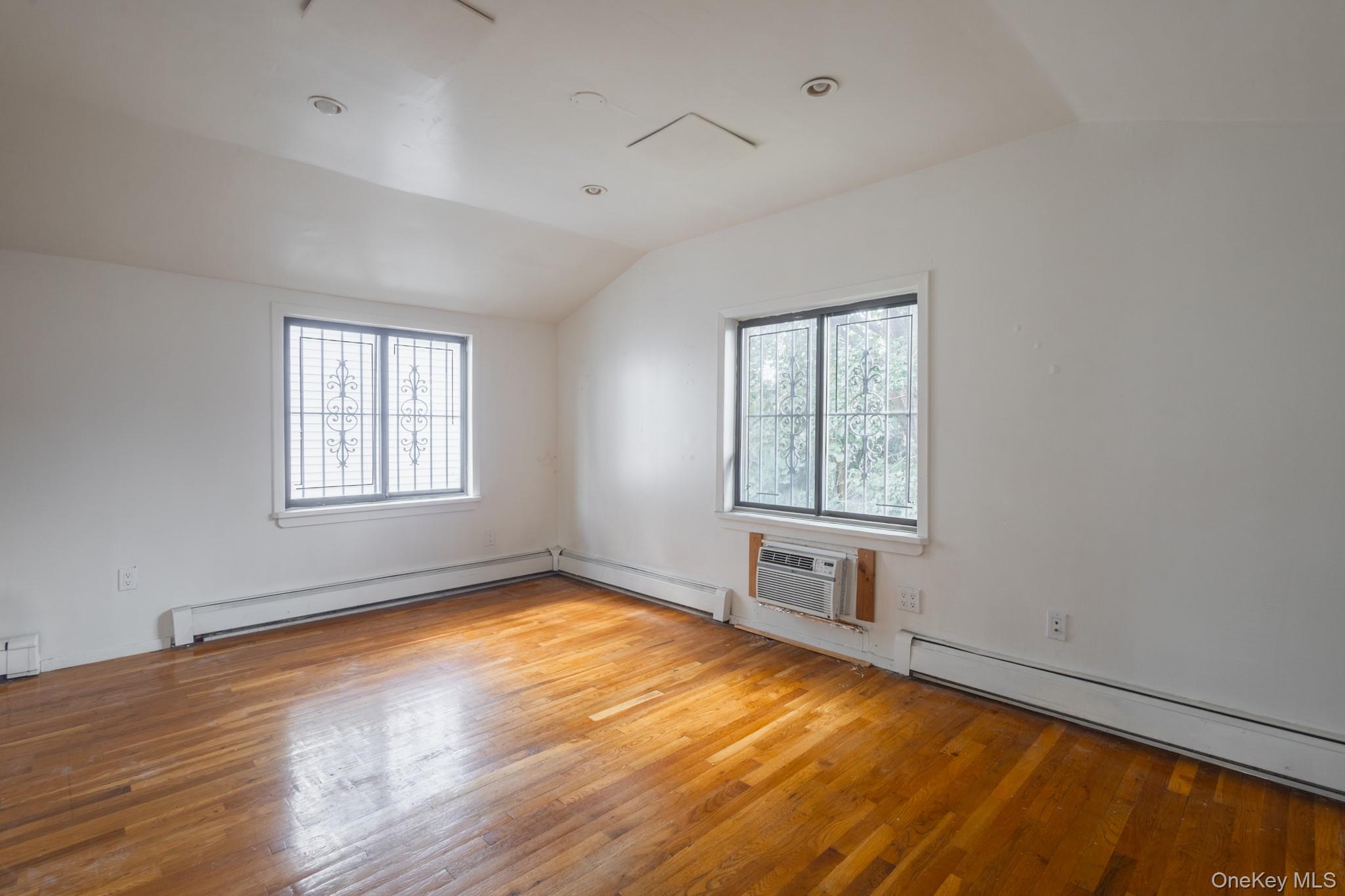 3808 150th Street Property Photo 5