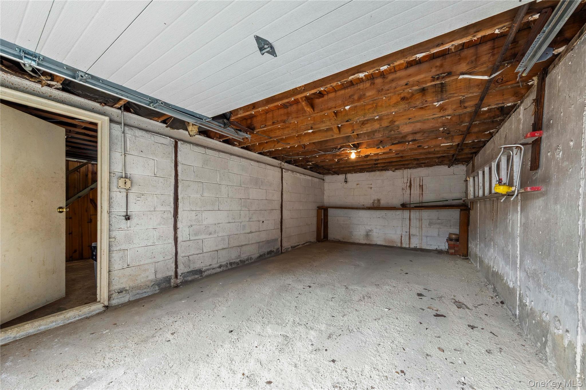 4362 167th Street Property Photo 16