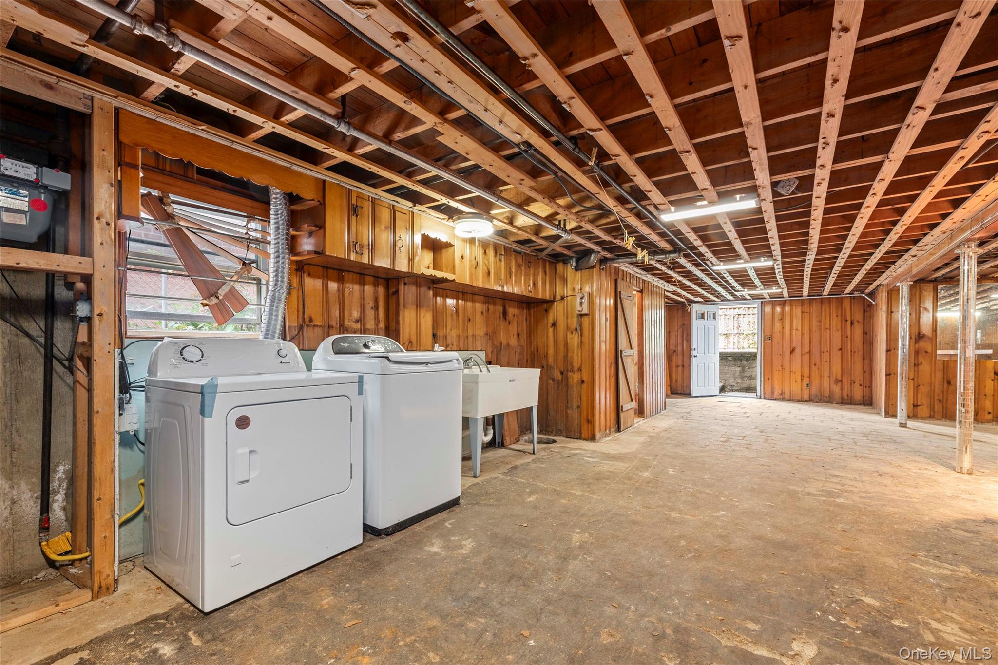 4362 167th Street Property Photo 18