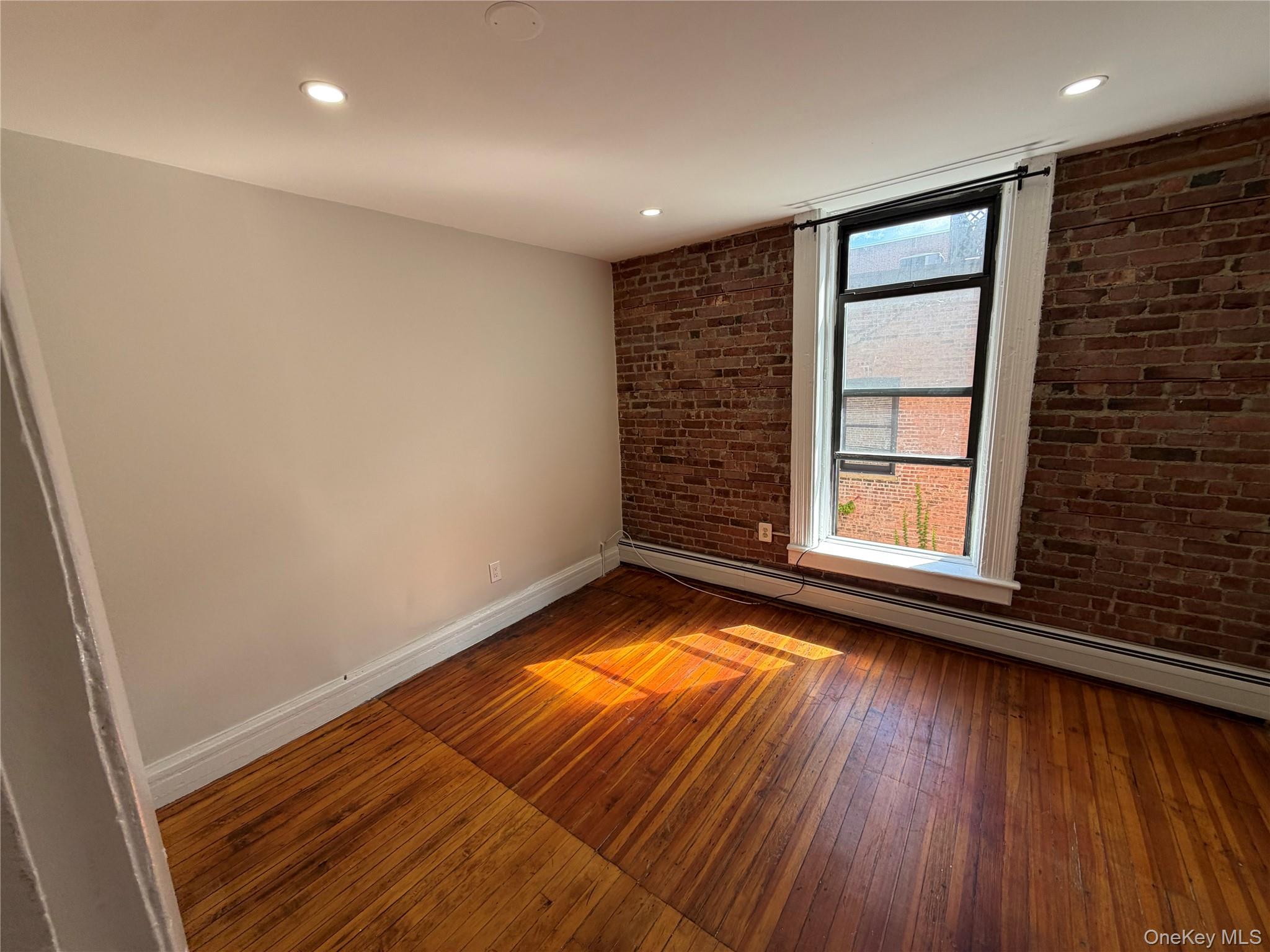 465 Main 6 Property Photo 4