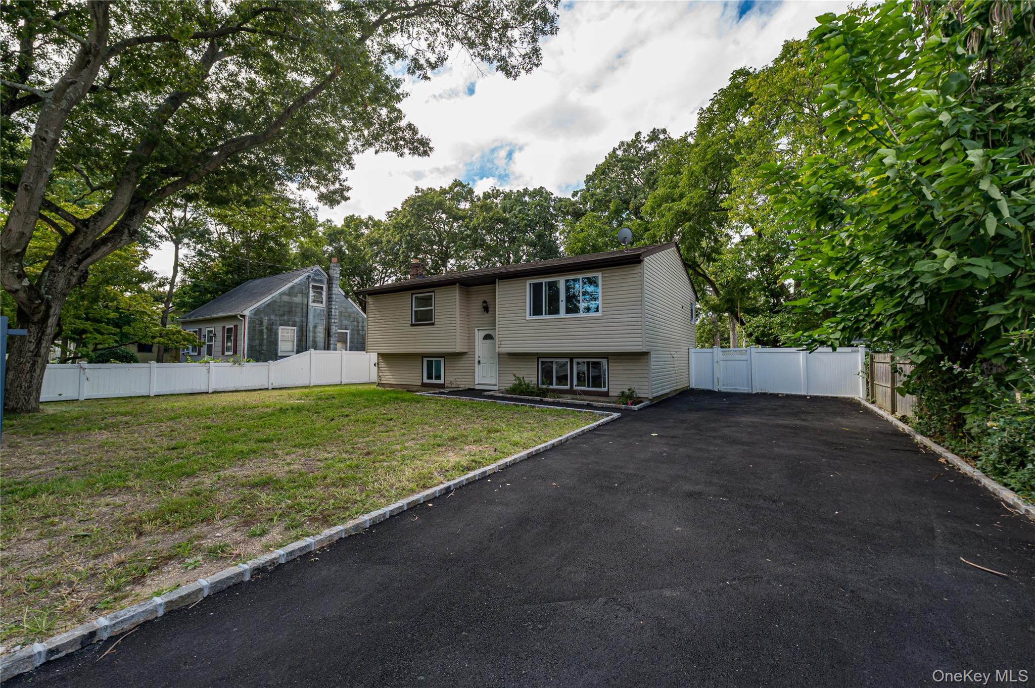 84 N 17th Street Property Photo 1
