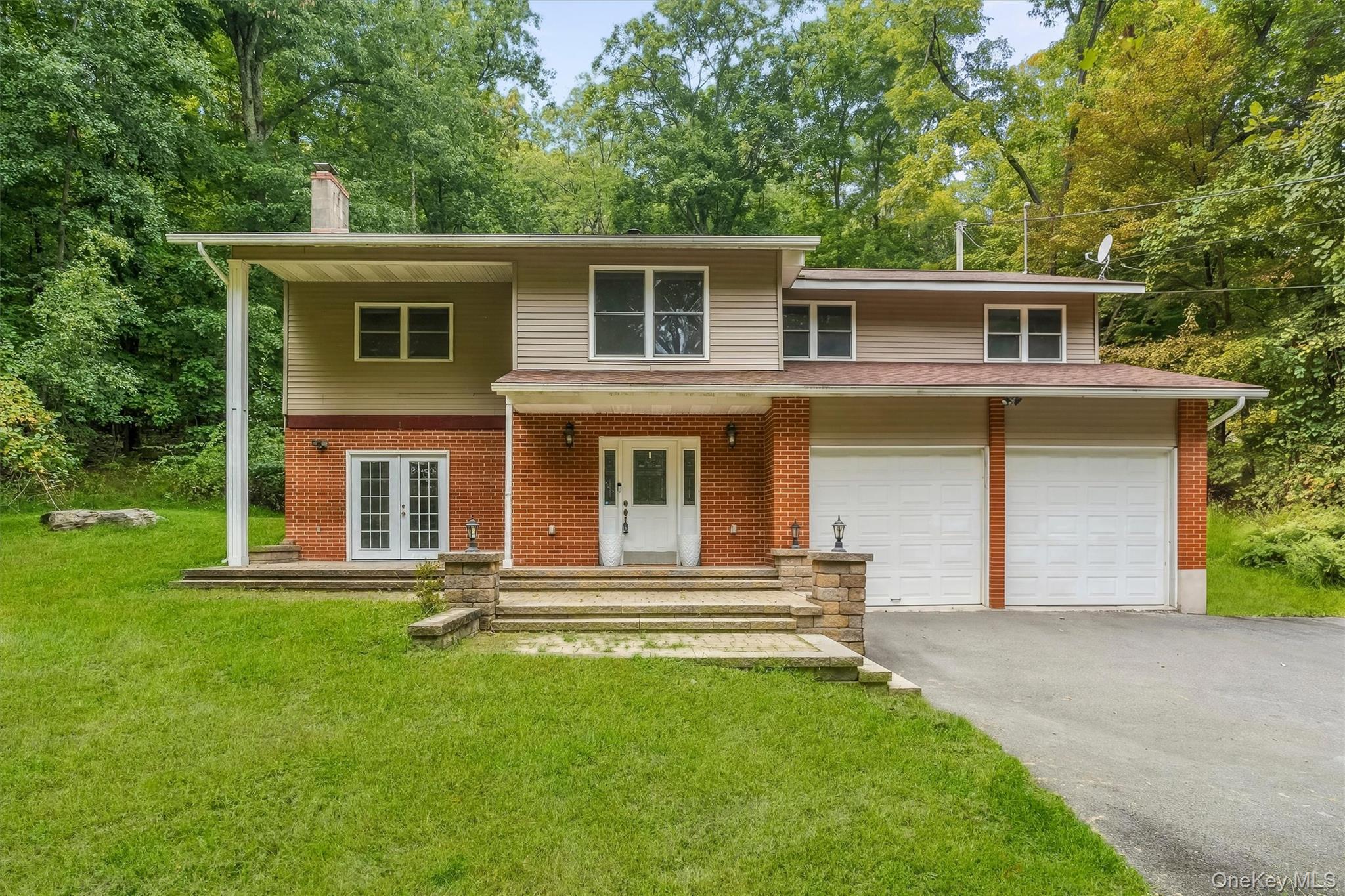 323 Roosa Gap Road Property Photo 3