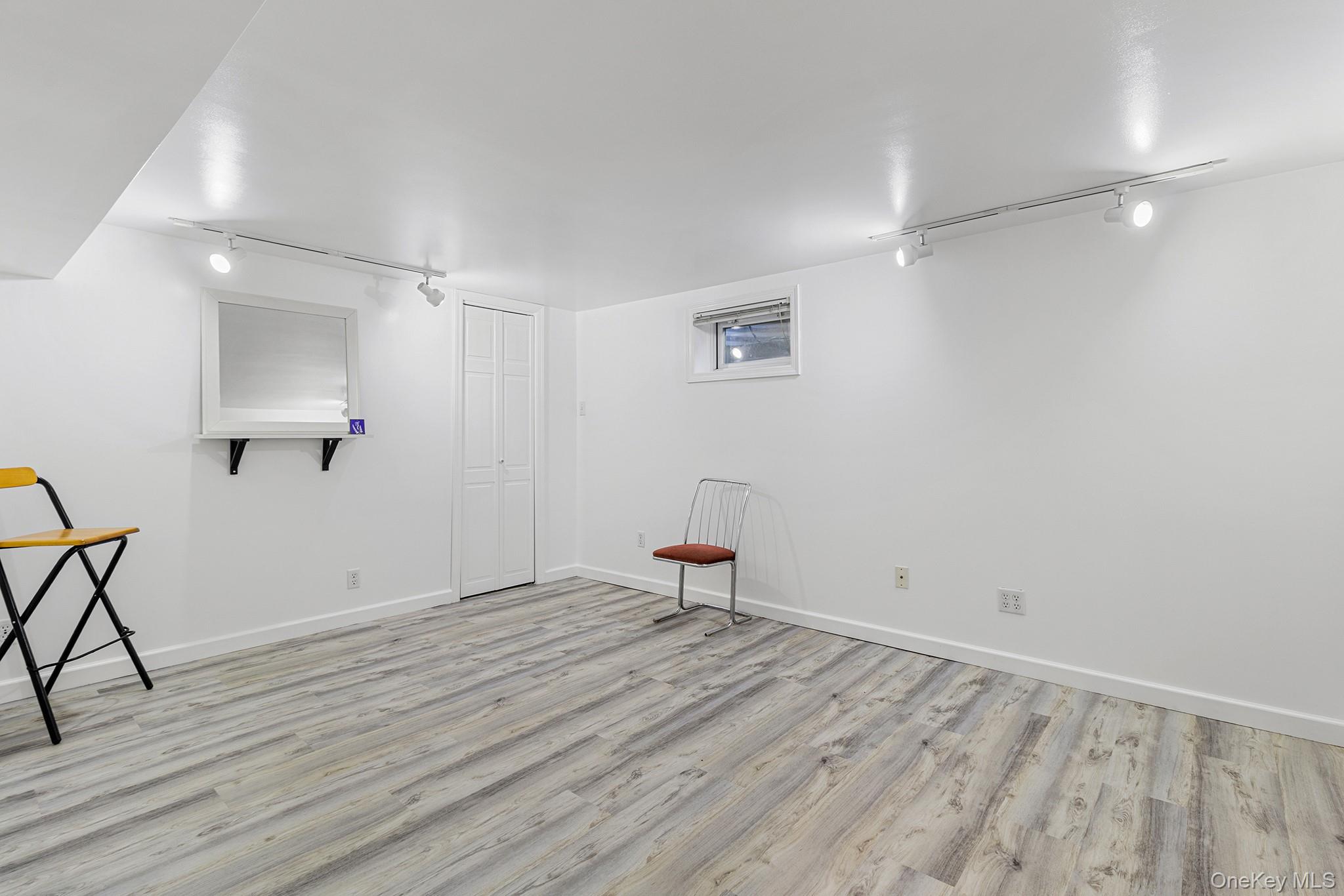 305 White Road Property Photo 19