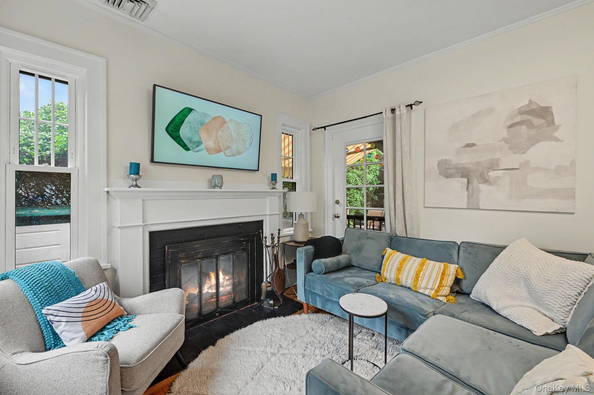 72 W Hartsdale Avenue Property Photo 4