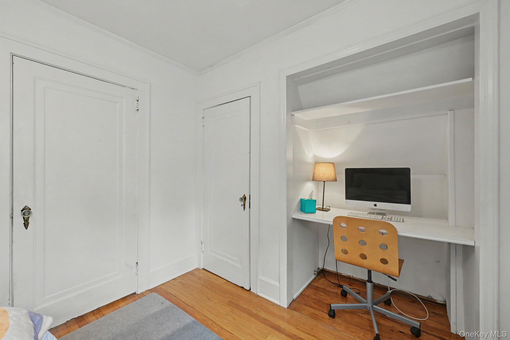 72 W Hartsdale Avenue Property Photo 12