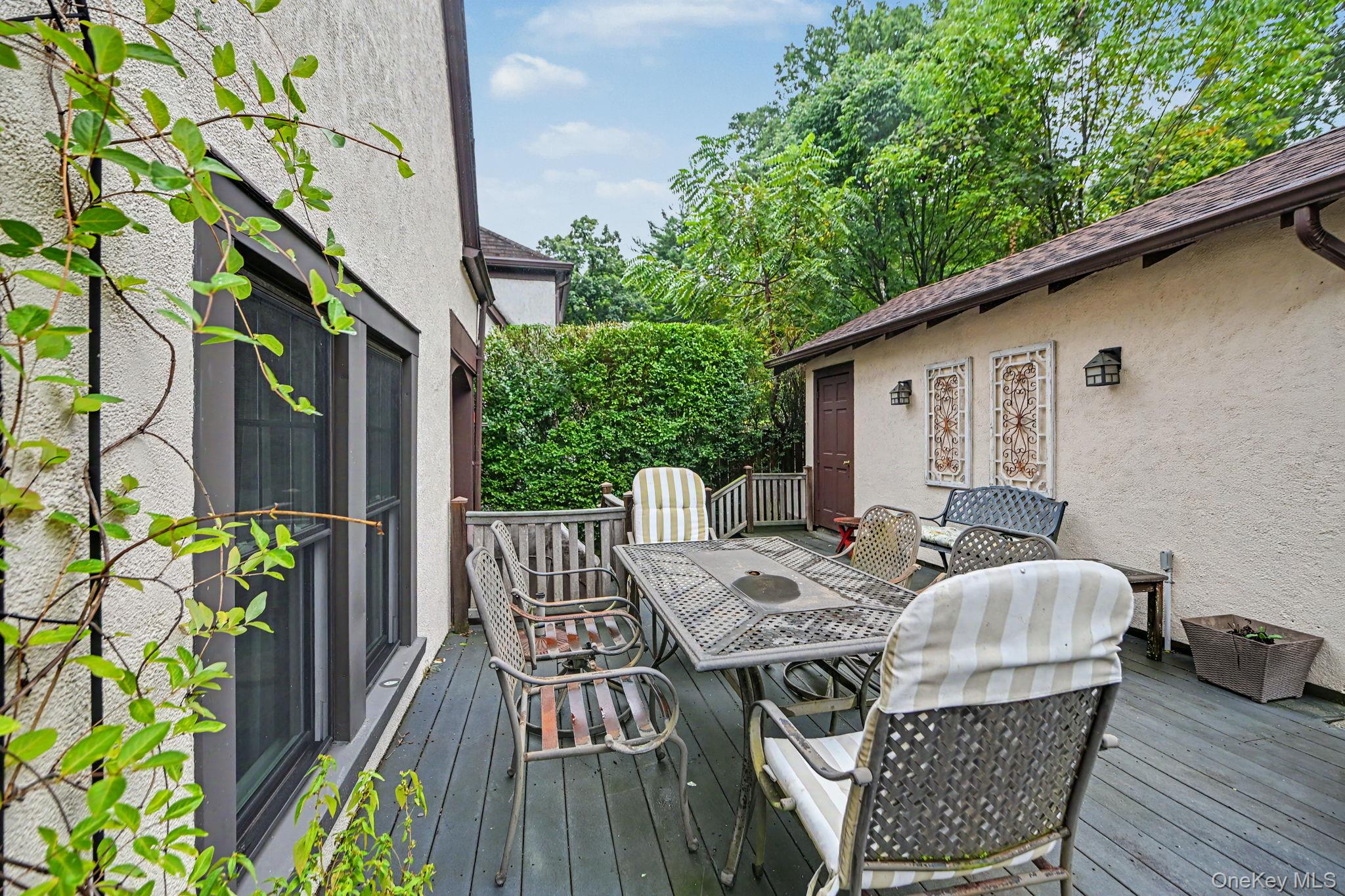 72 W Hartsdale Avenue Property Photo 26
