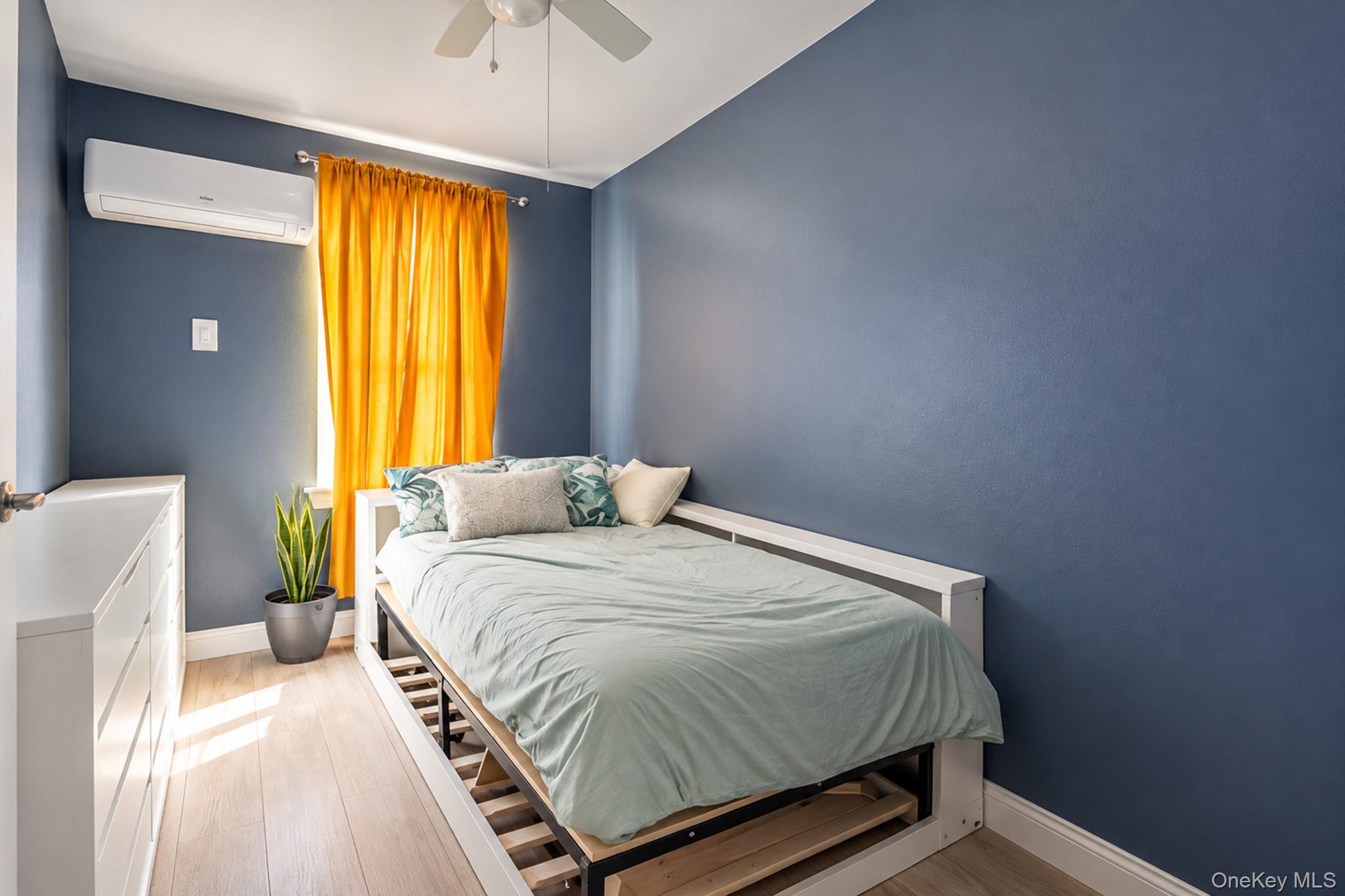685 Essex Street Property Photo 12