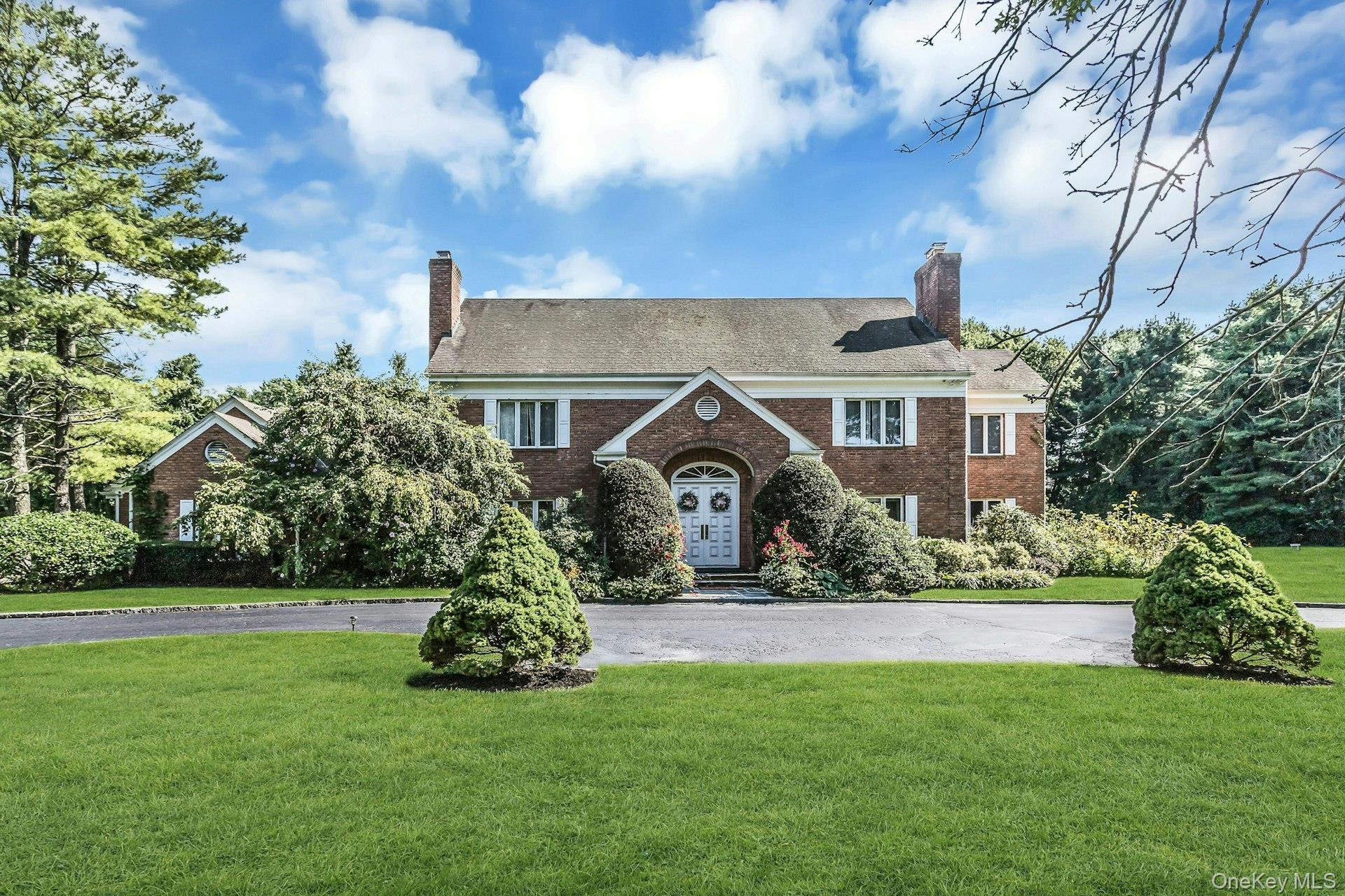 10 High Meadow Court Property Photo 2