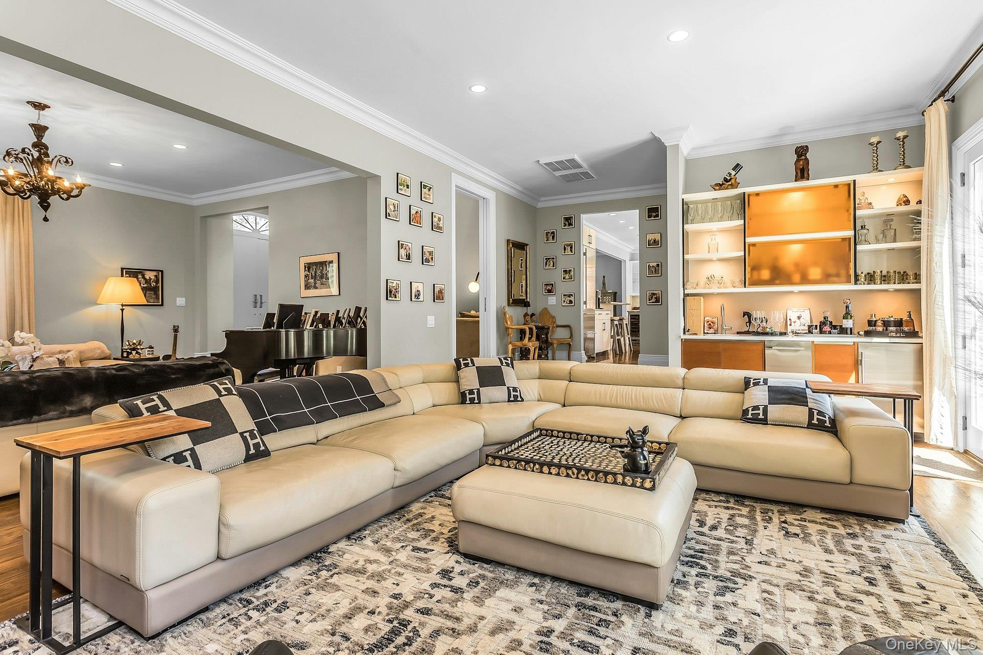 10 High Meadow Court Property Photo 8
