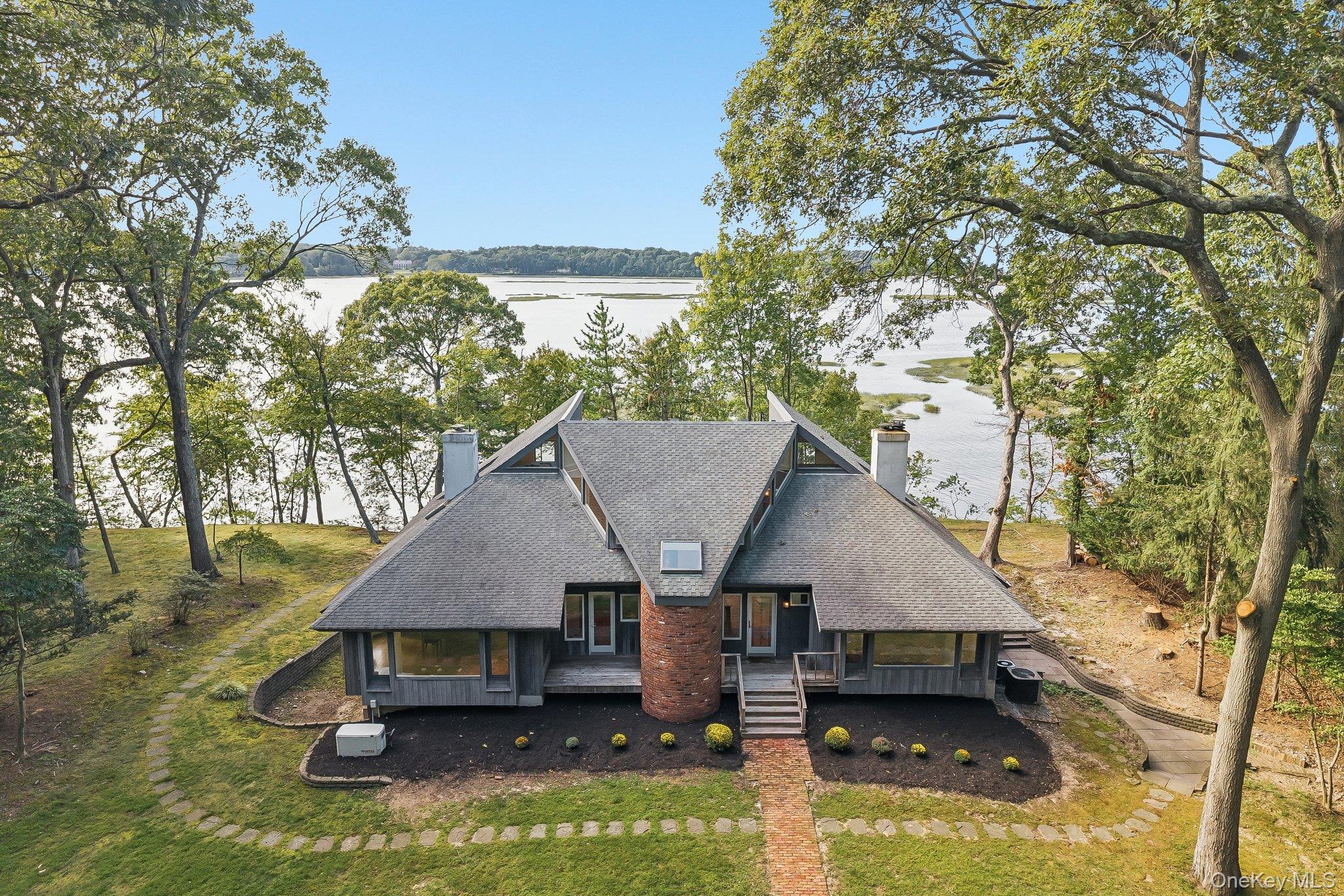 89 Harbor Road Property Photo 1
