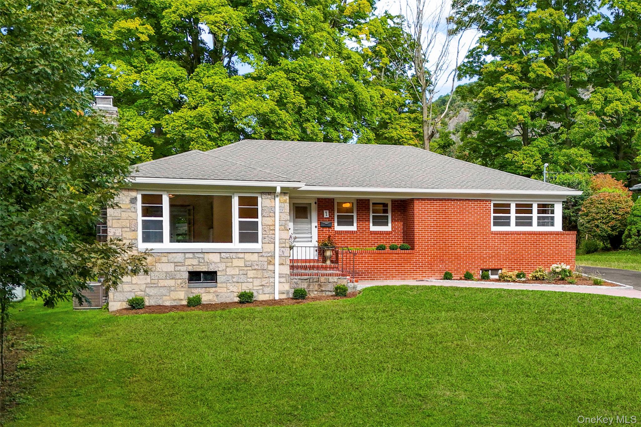 1 Craigside Drive Property Photo 1