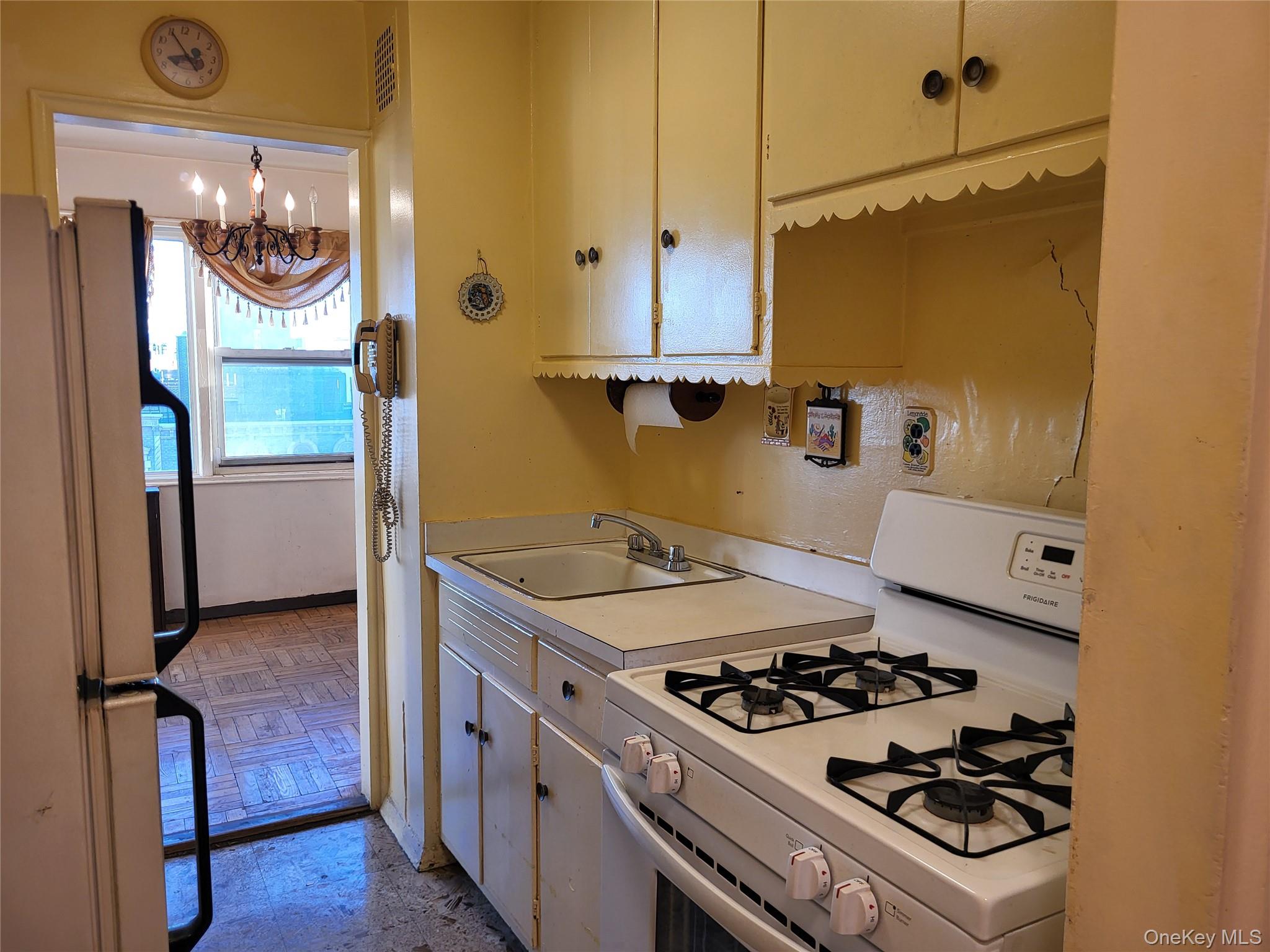 3131 Grand Concourse 8h Property Photo 15