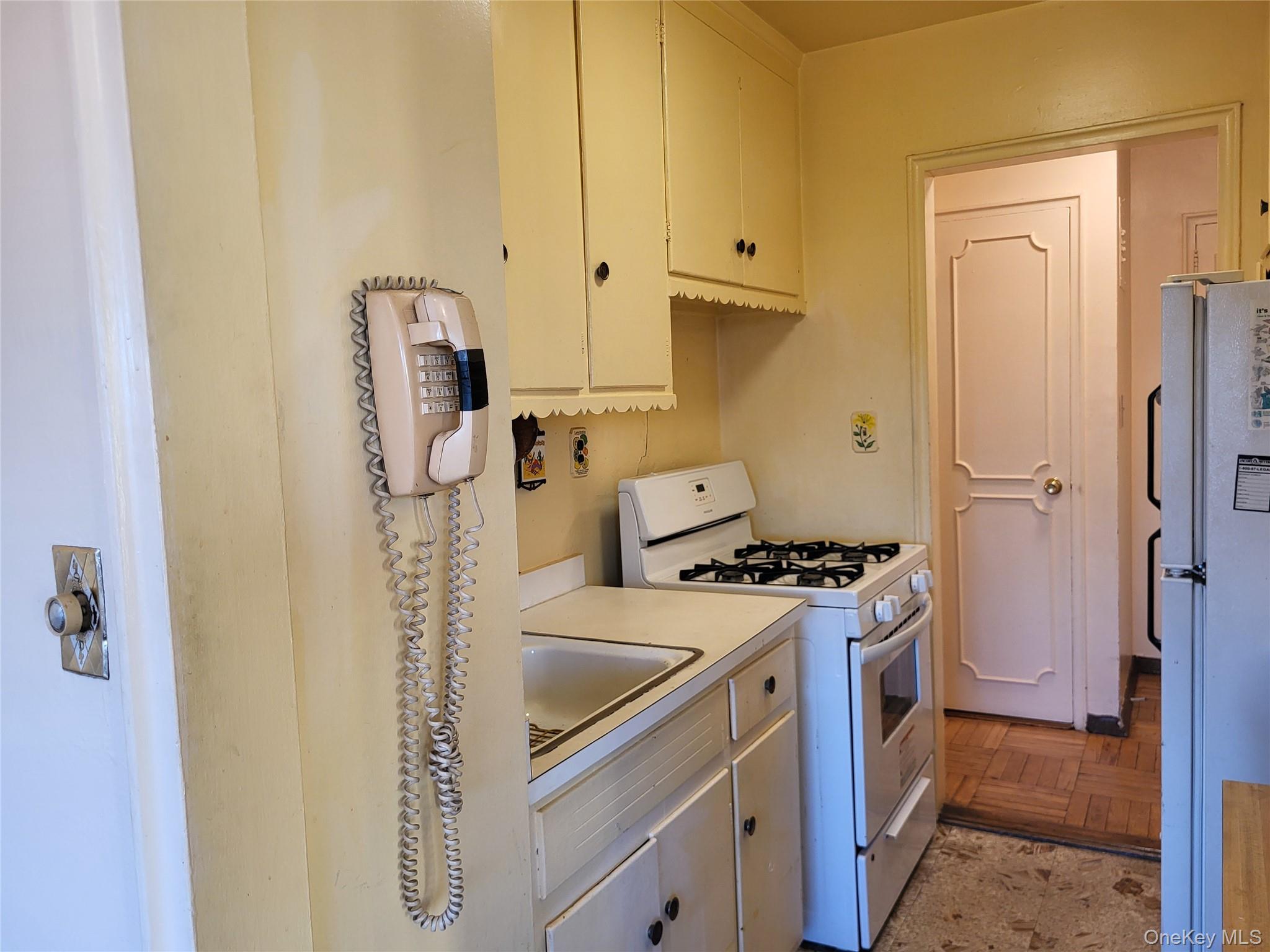 3131 Grand Concourse 8h Property Photo 17