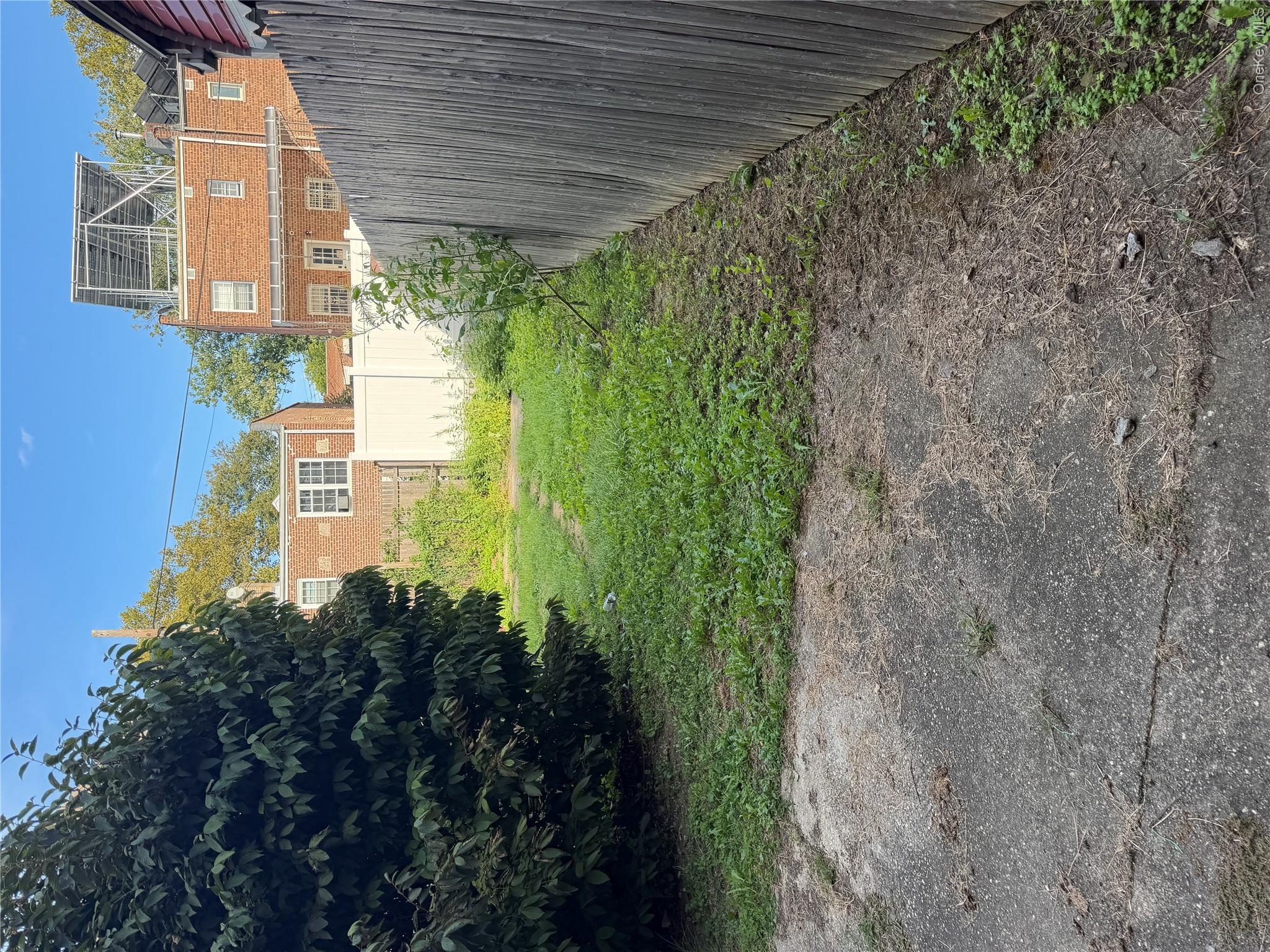 3210 Tenbroeck Avenue Property Photo 13