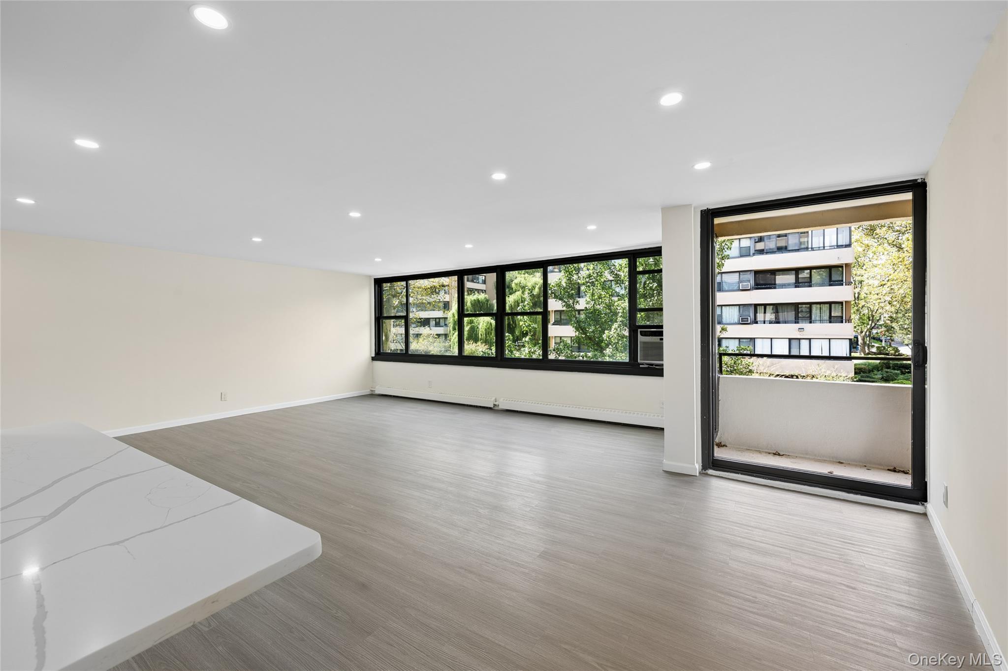 166-26 Powells Cove Boulevard 3d Property Photo 11