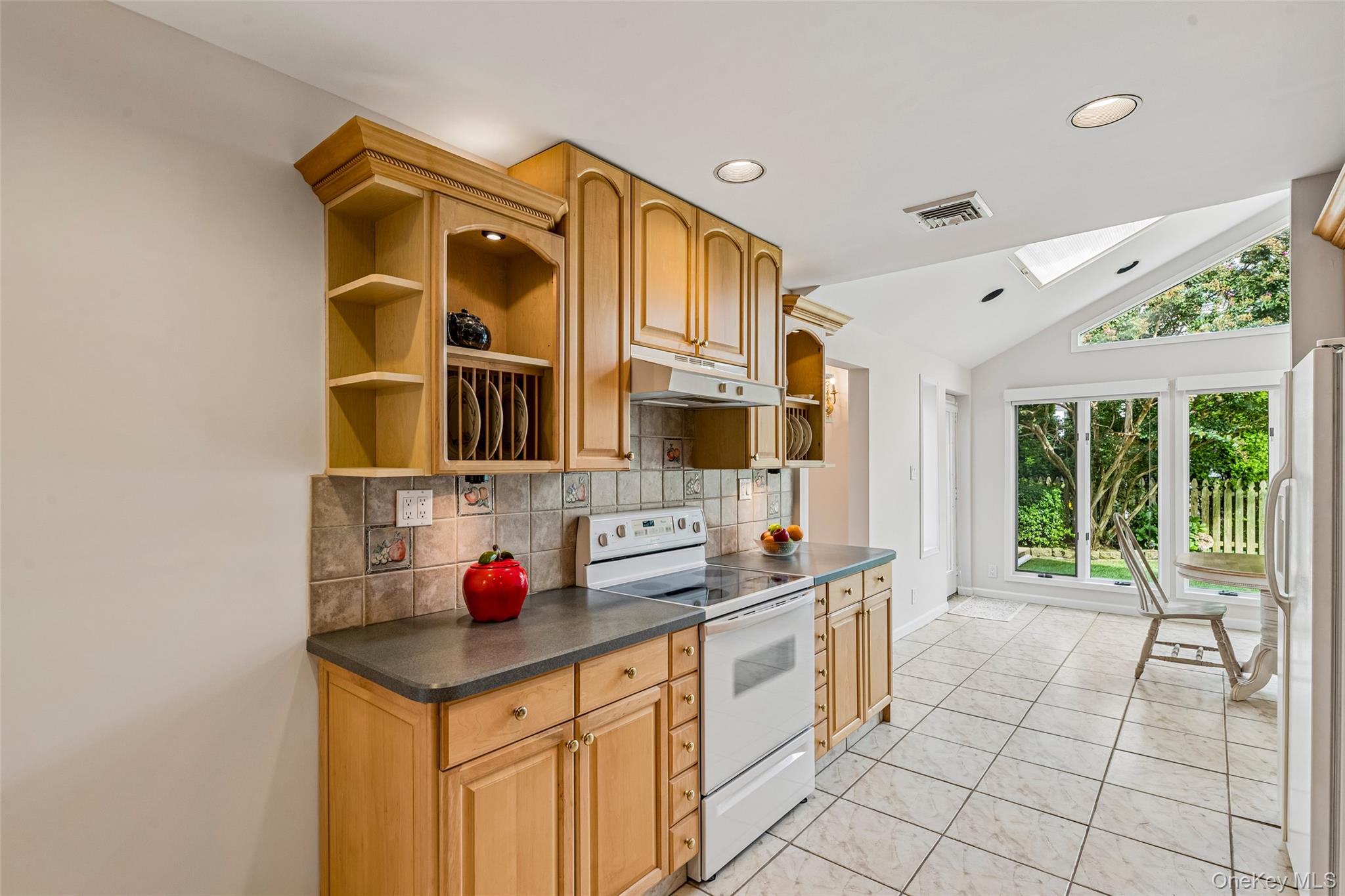 37 Linden Street Property Photo 16